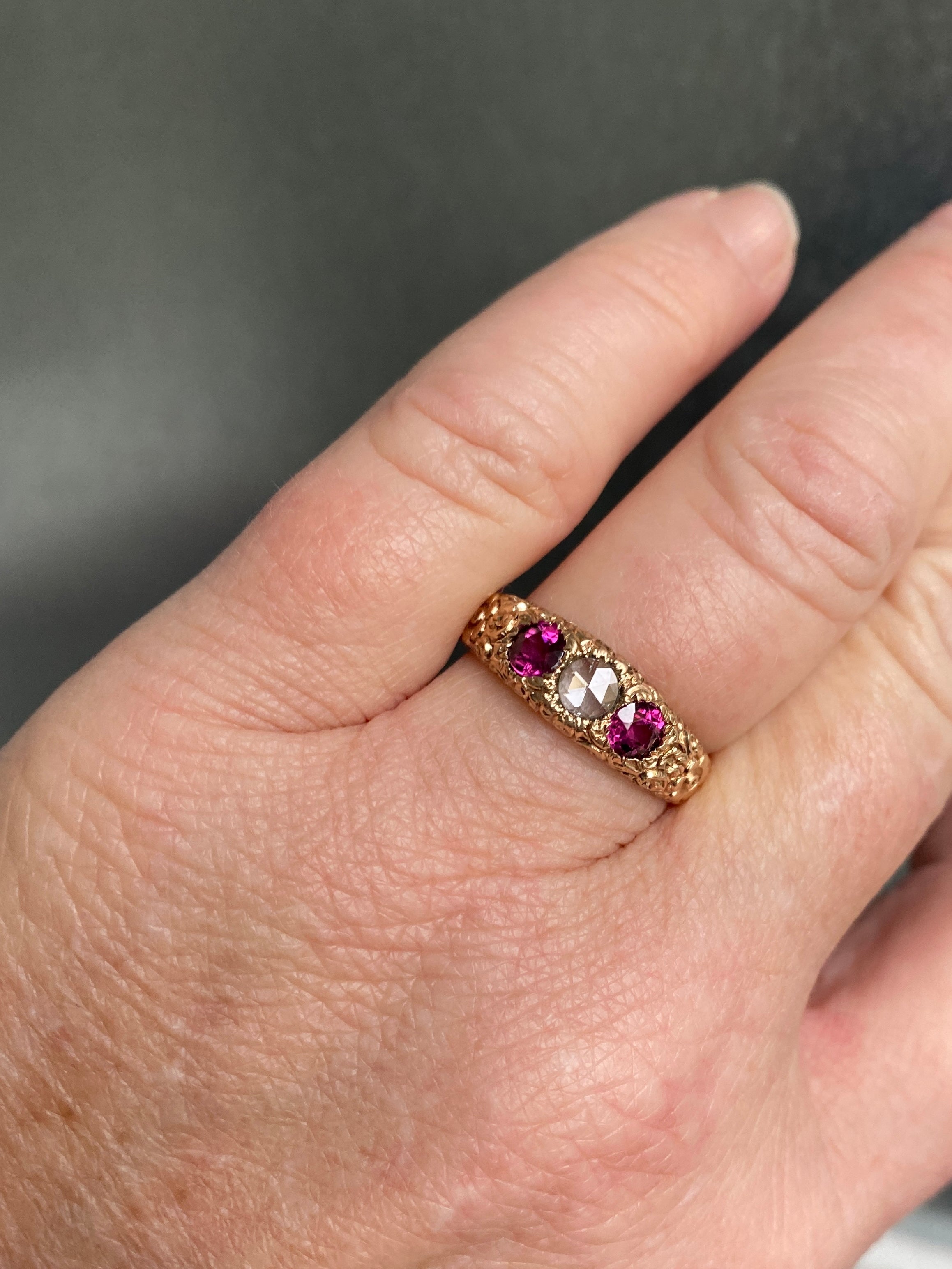 Vintage 9ct Rose Gold Garnet & Rose Cut Diamond Ring