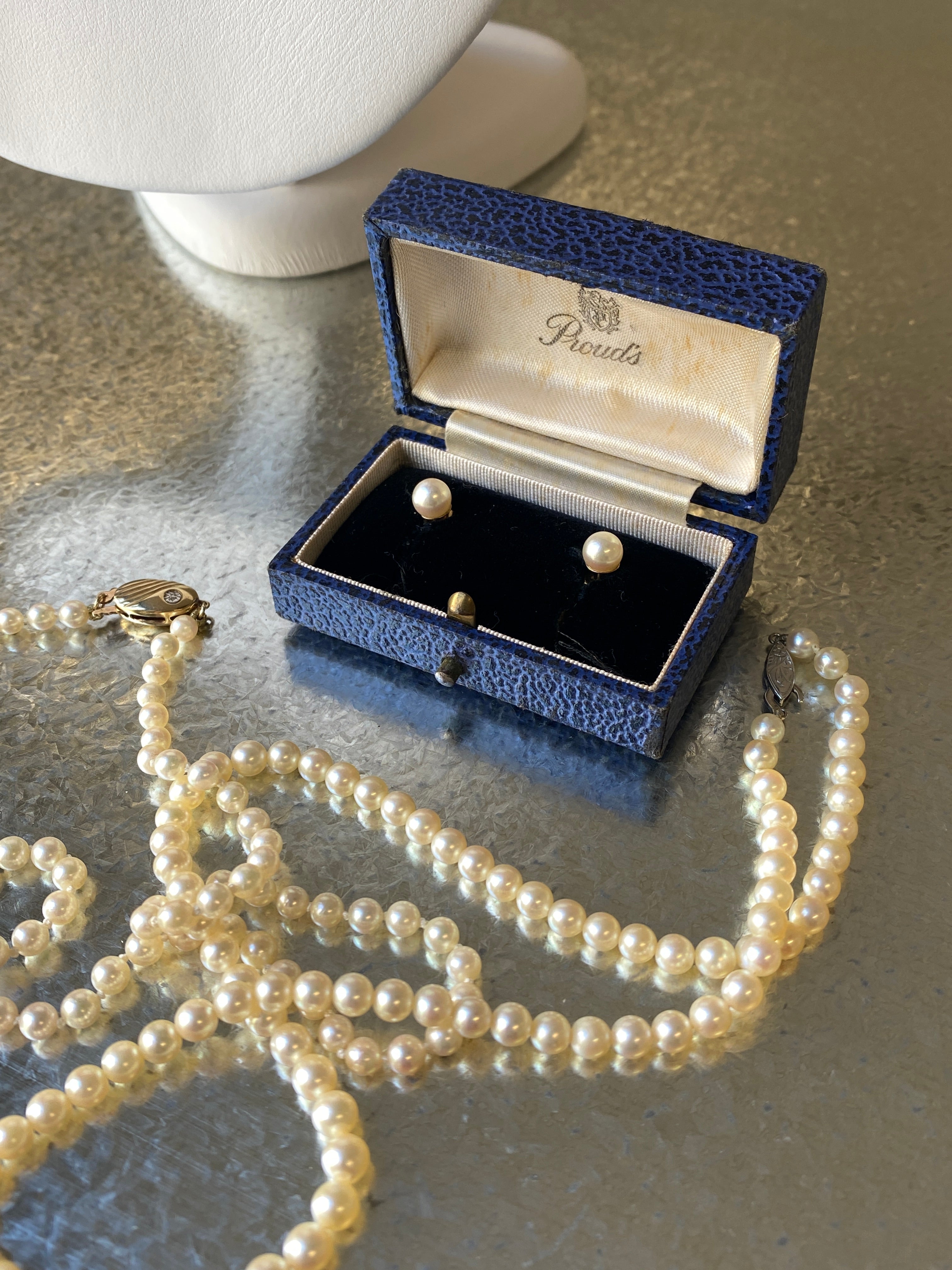 Cultured Pearl Stud Earrings 9ct yellow gold. Original Prouds box