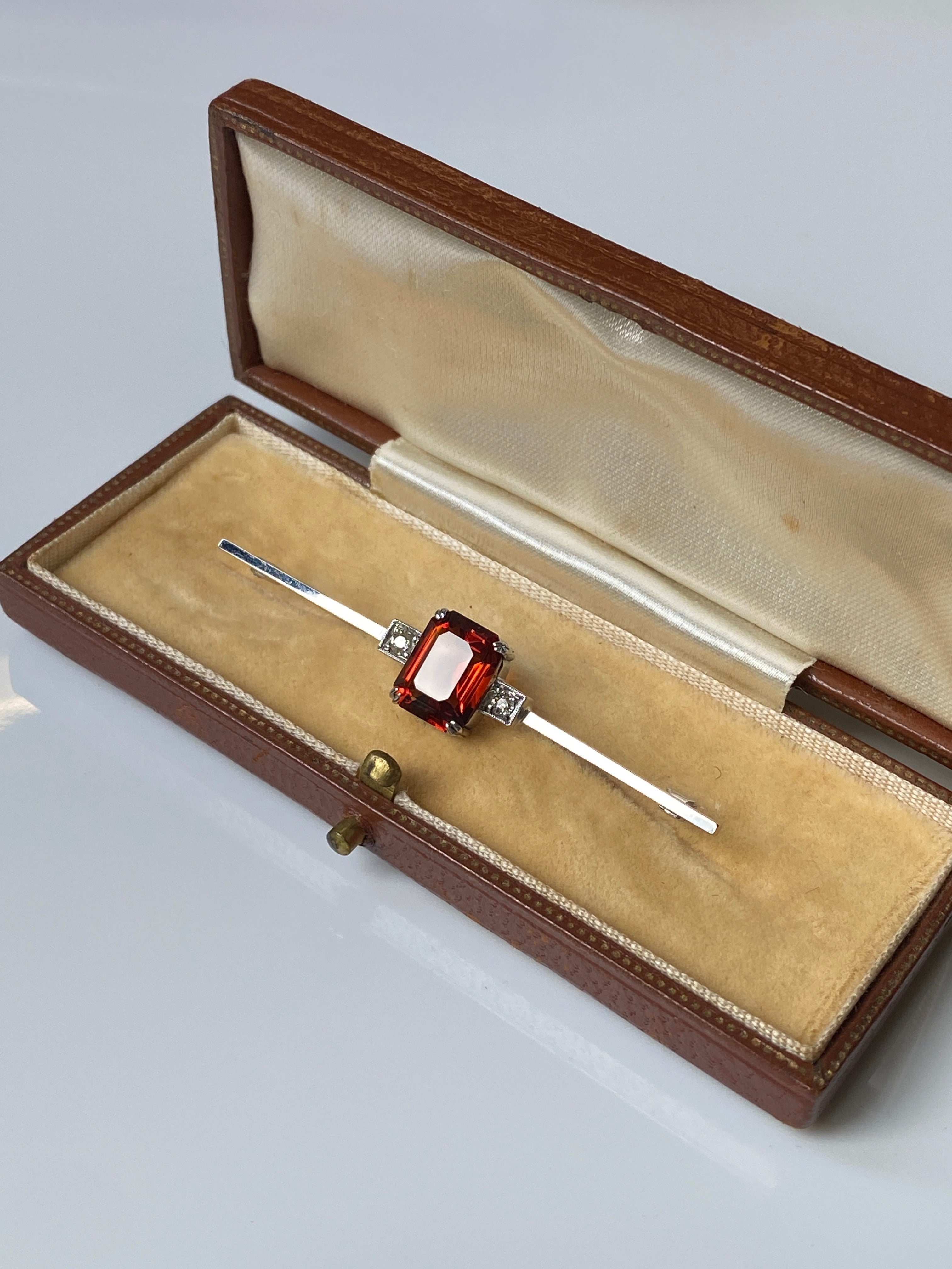 9ct white gold Citrine & Diamond Bar Brooch