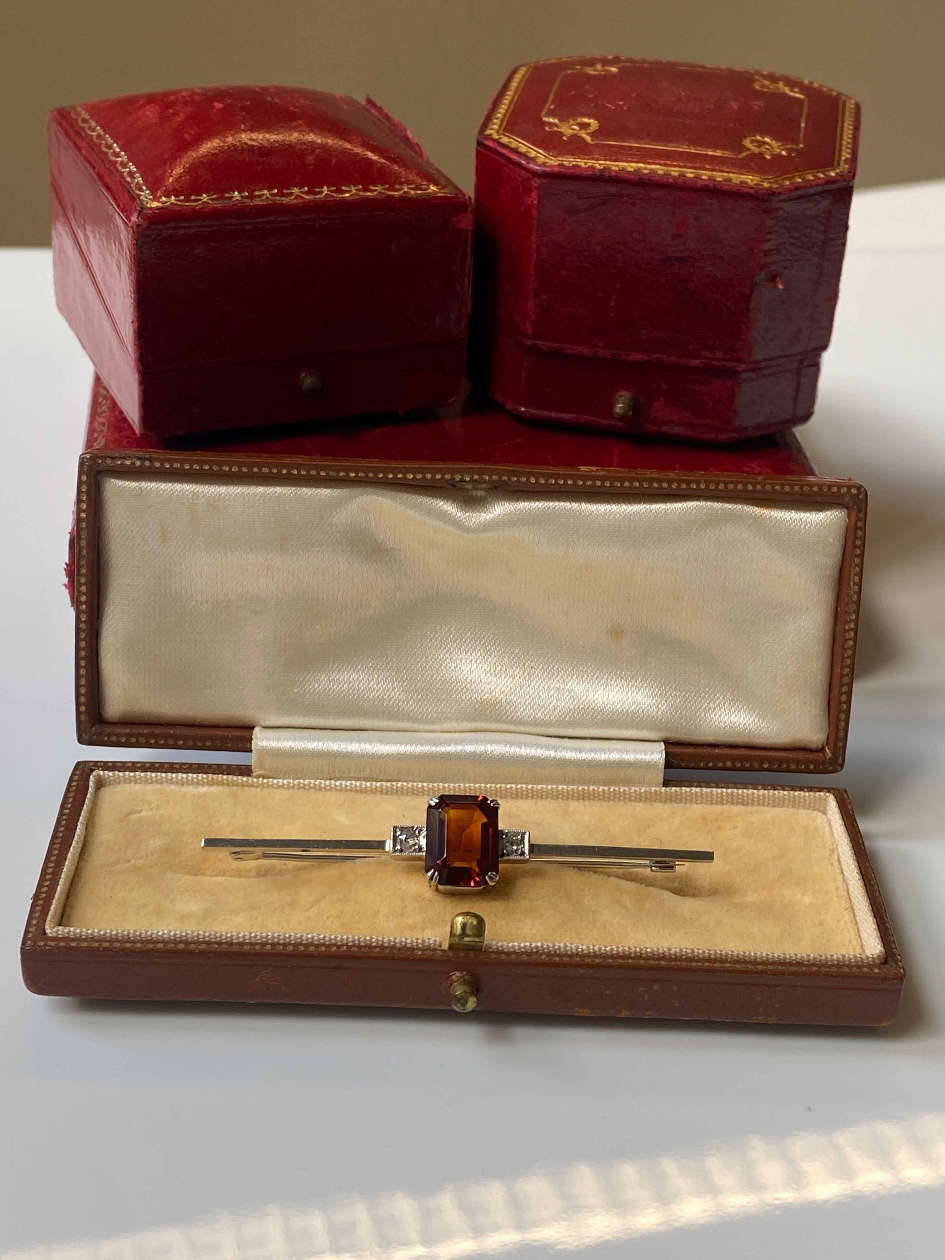 9ct white gold Citrine & Diamond Bar Brooch