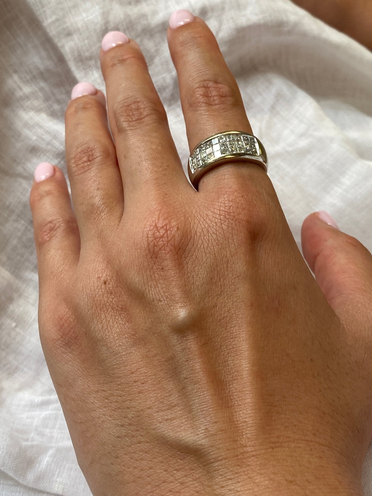 Vintage 18ct white gold Princess Cut Diamond Band Ring