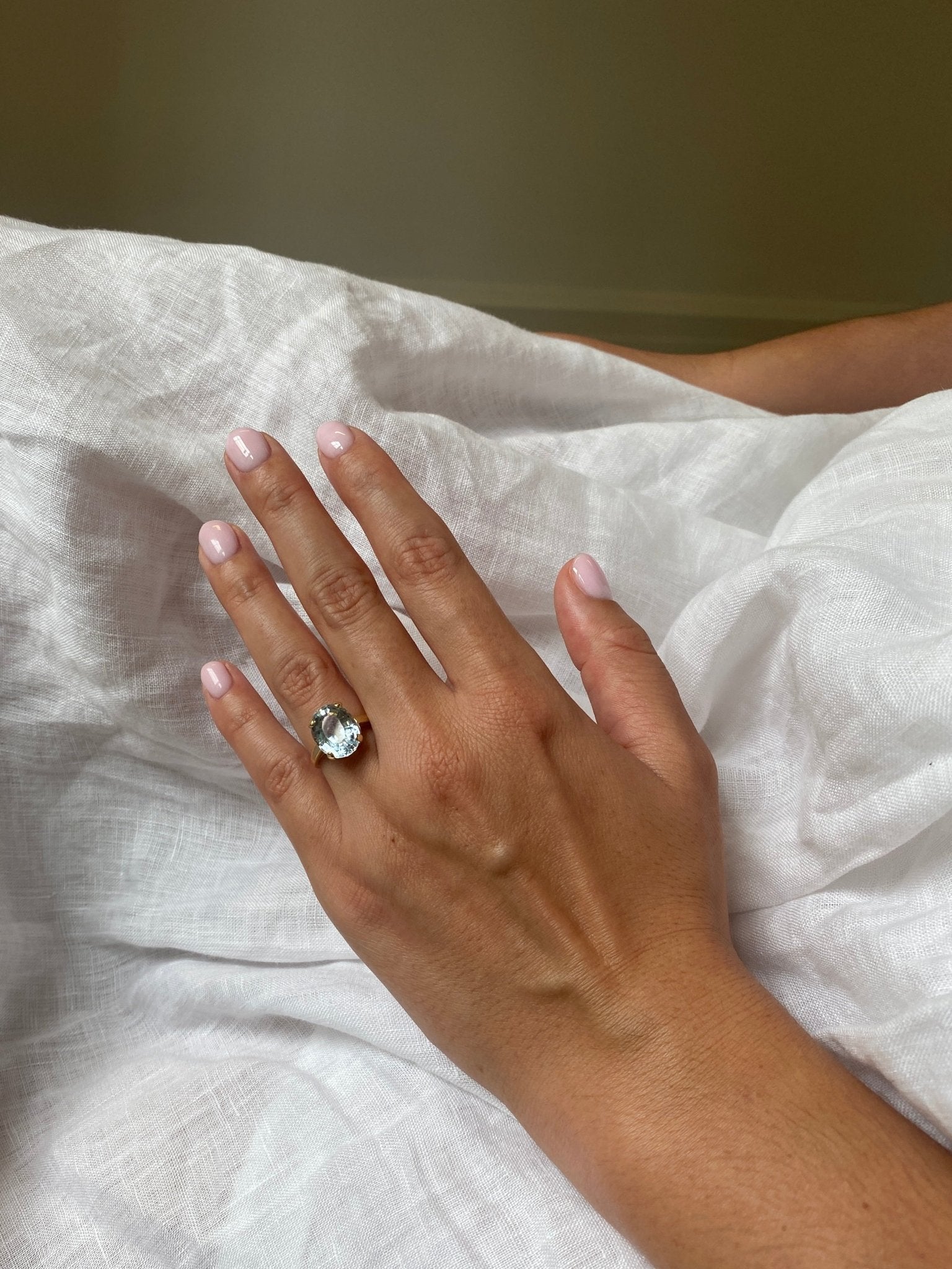 18ct Vintage Topaz Cocktail Ring
