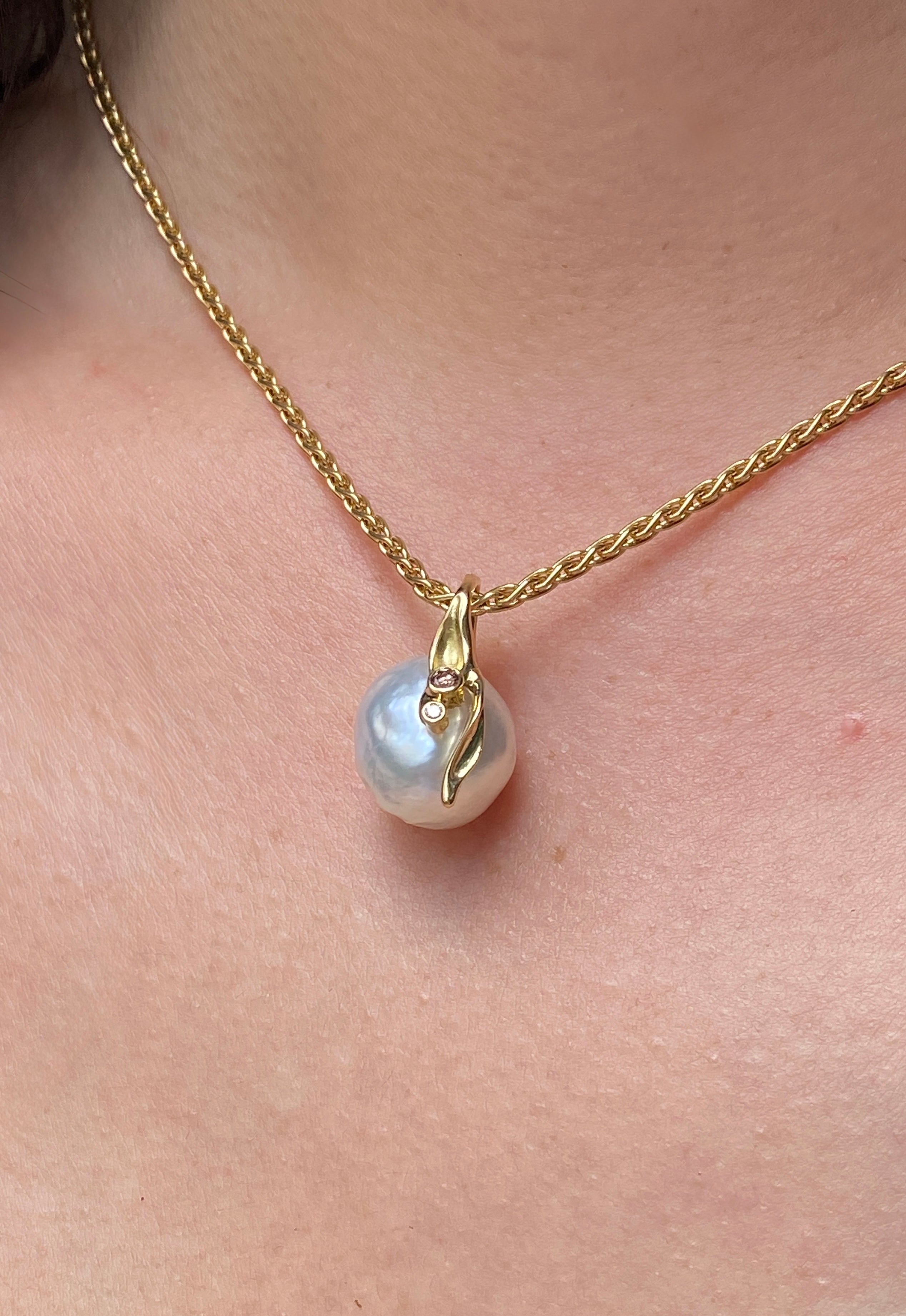 18ct Australian South Sea Pearl & Argyle Diamond Pendant