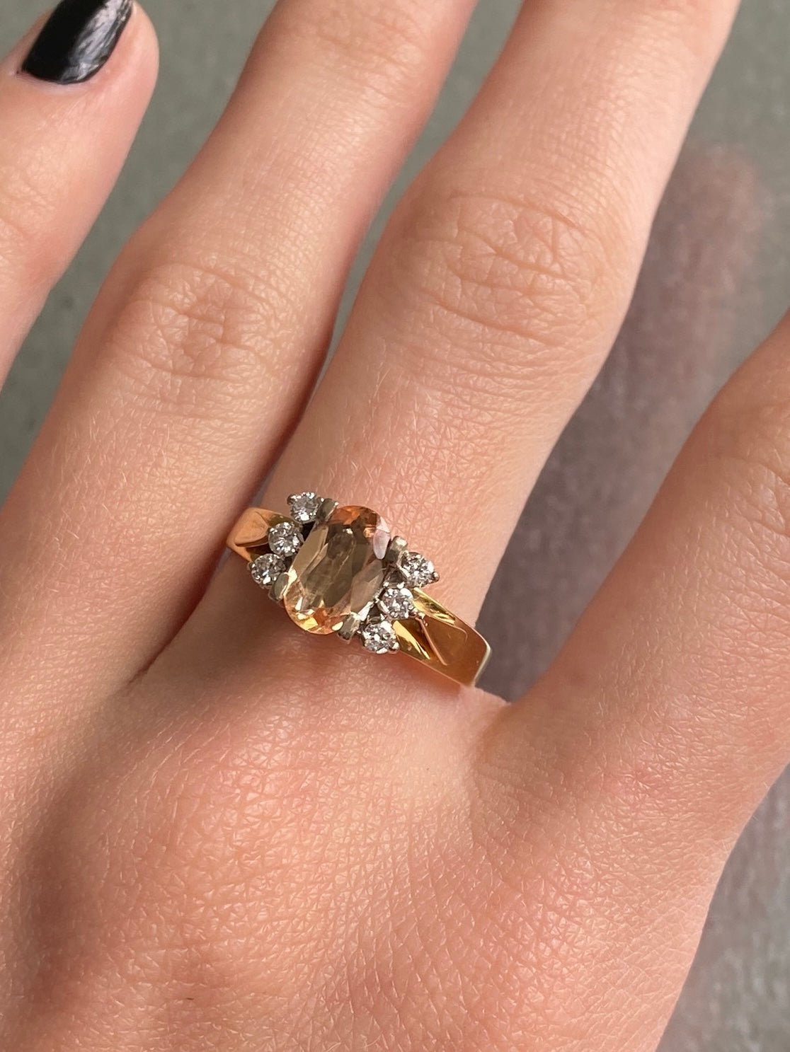 Vintage 18ct Precious Topaz & Diamond Ring