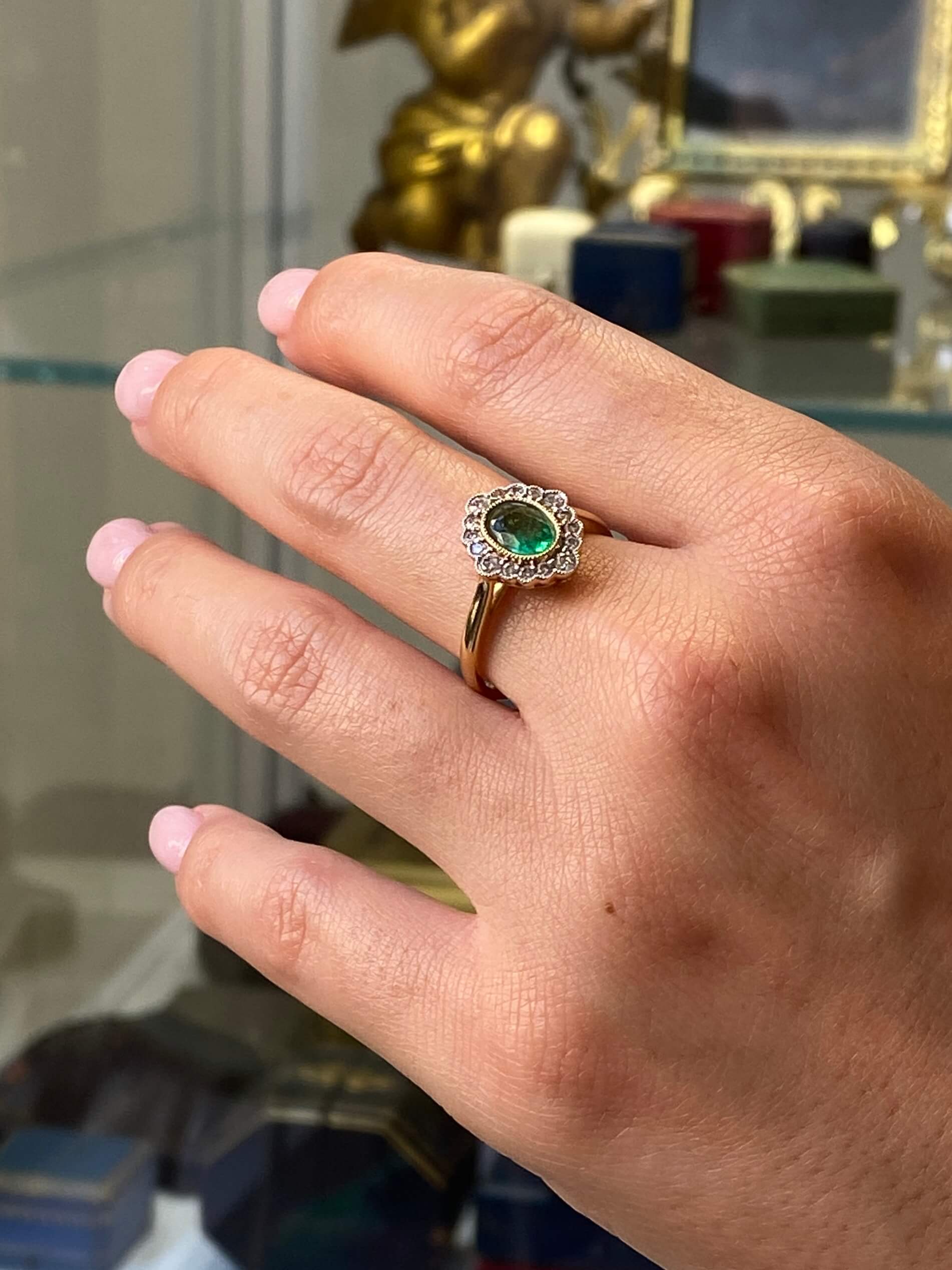 Fine Emerald & Diamond Cluster Ring in 18ct yellow gold