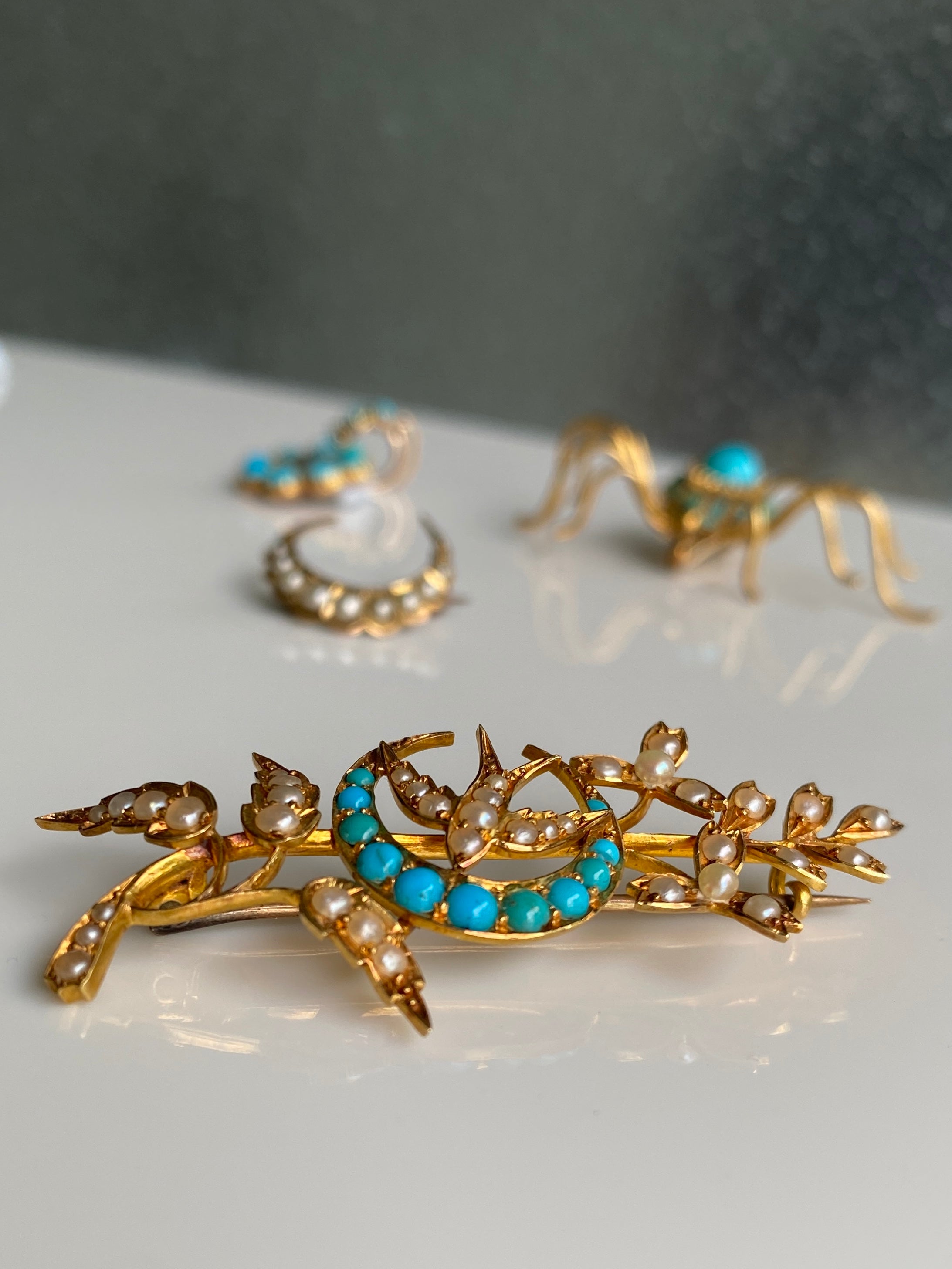 Antique Edwardian Turquoise & Seed Pearl Brooch