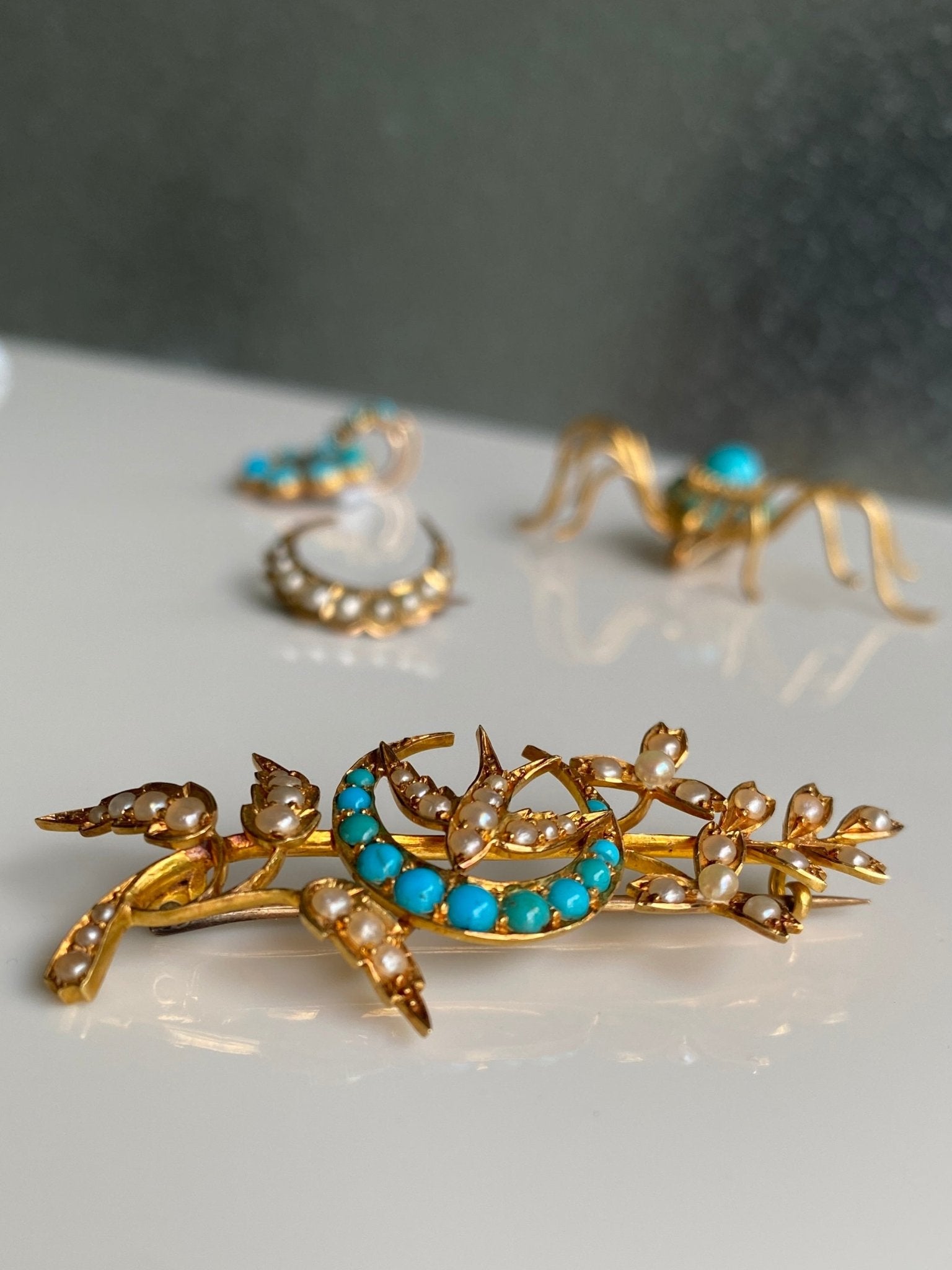 Antique Edwardian Turquoise & Seed Pearl Brooch