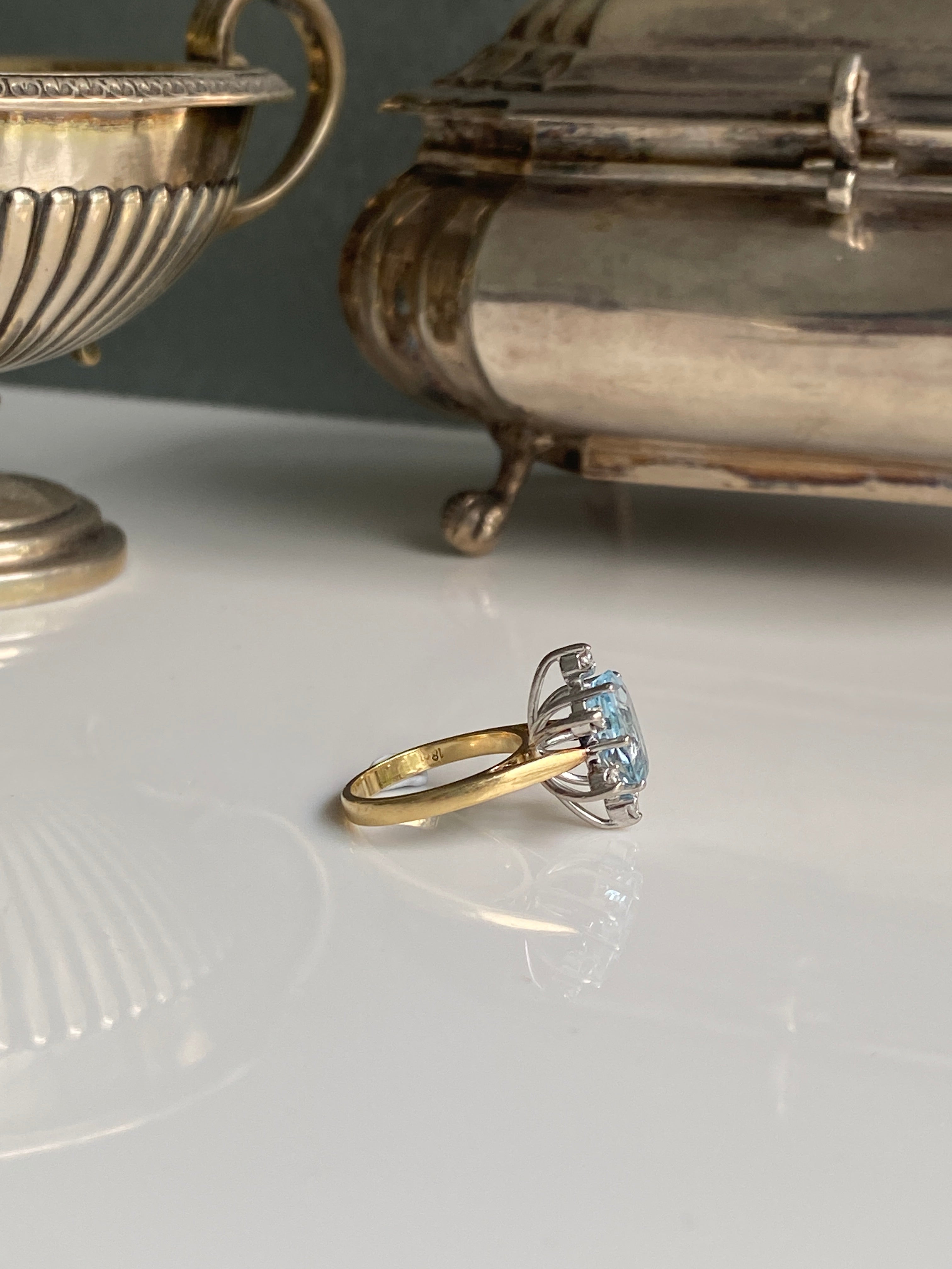 Vintage Aquamarine & Diamond Ring