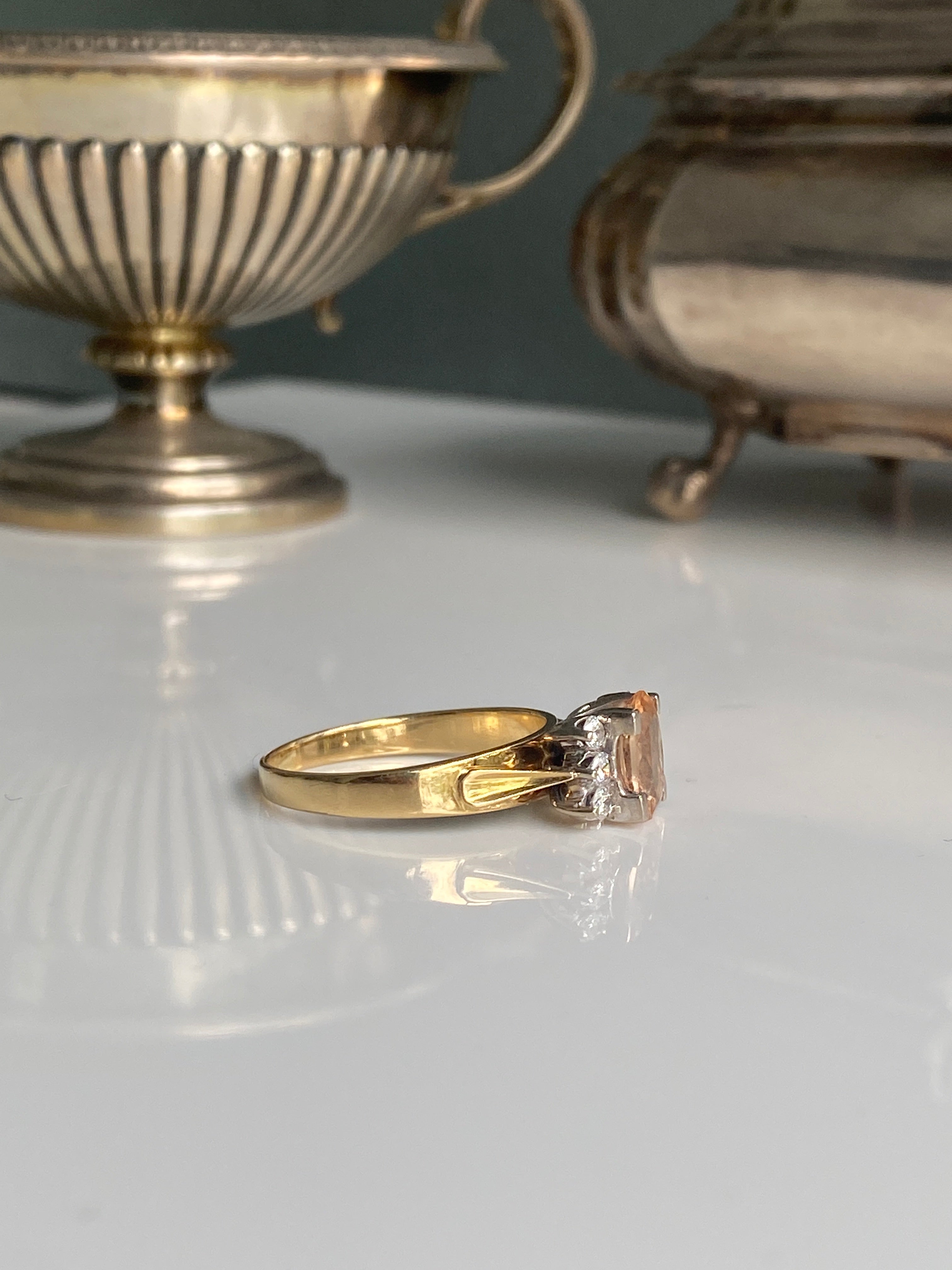 Vintage 18ct Precious Topaz & Diamond Ring