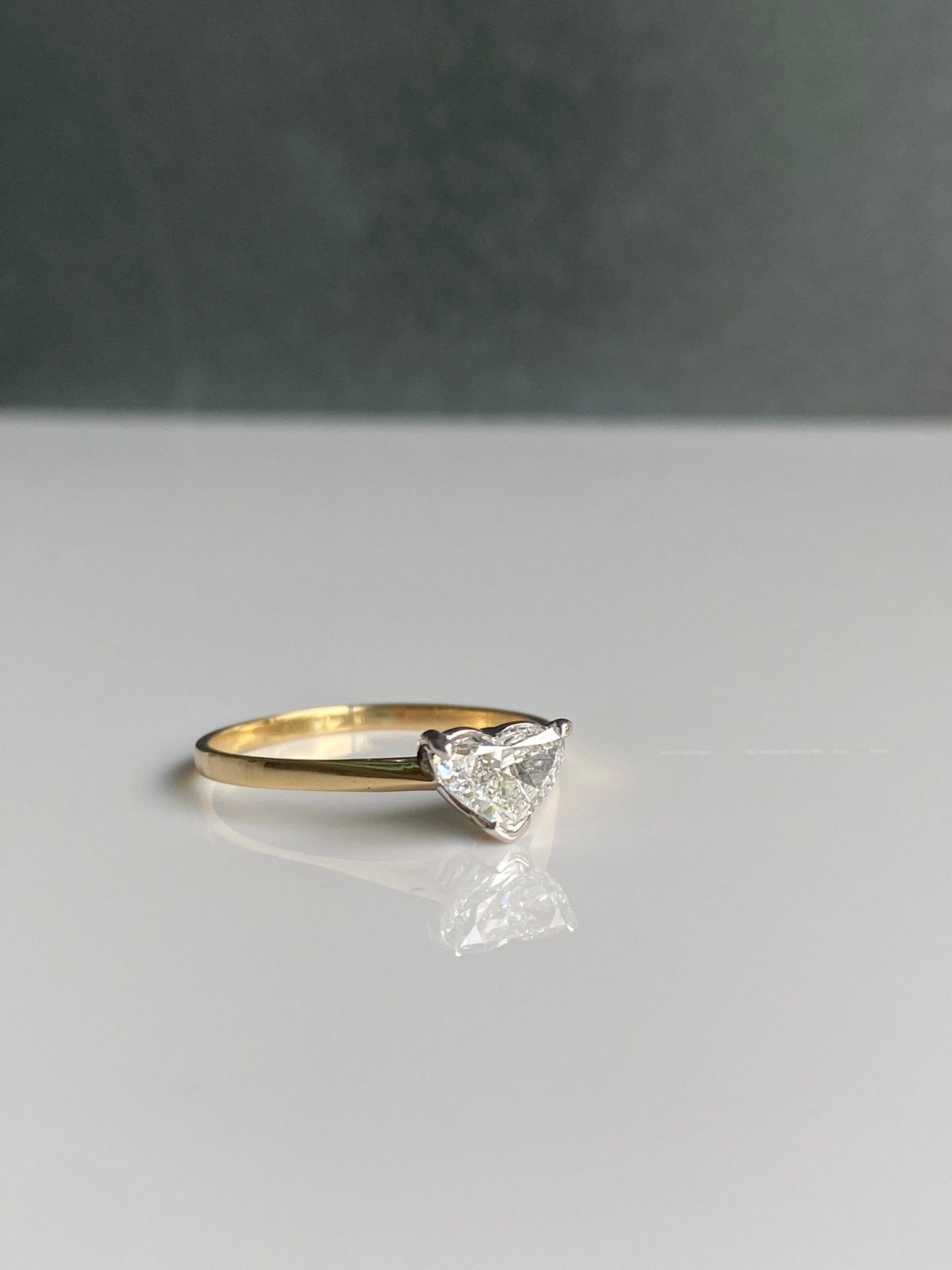 18ct Heart-Shaped Diamond Engagement Ring