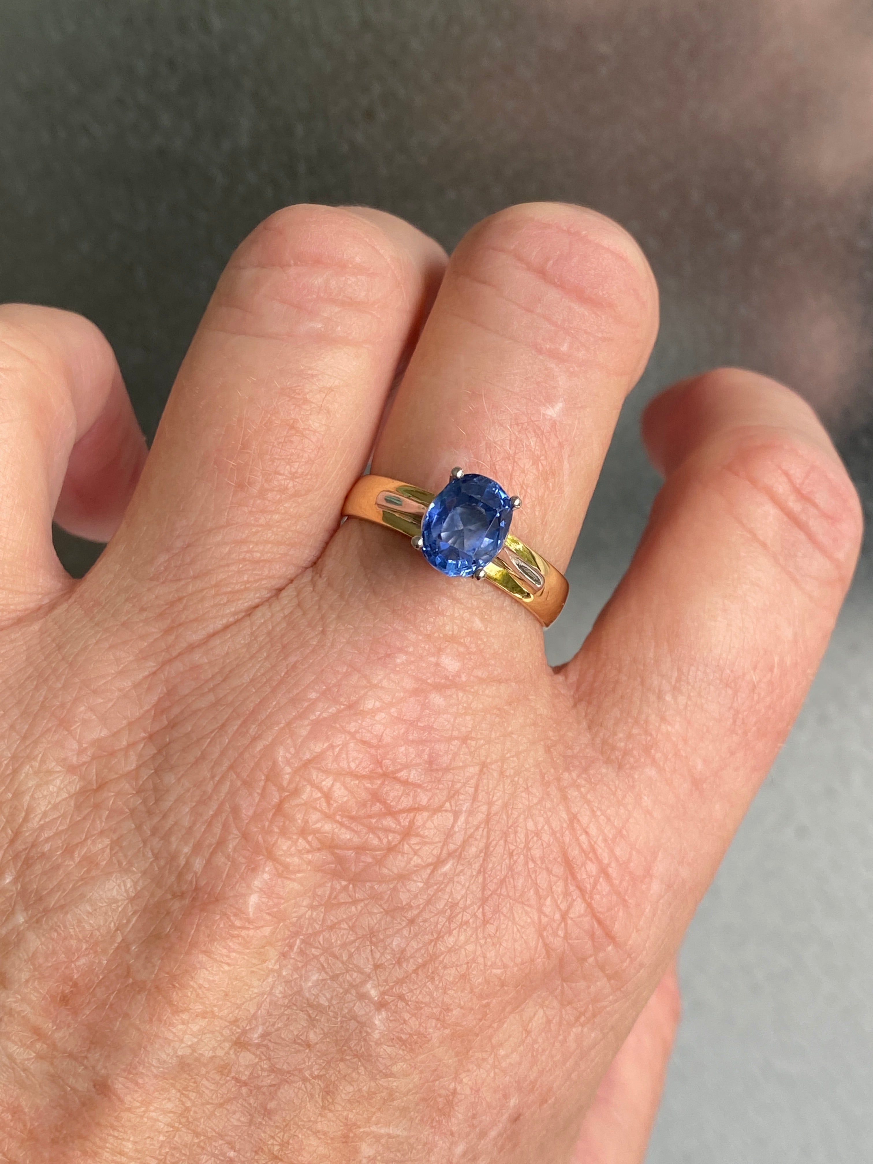 18ct Vintage Sapphire Ring, 1960s