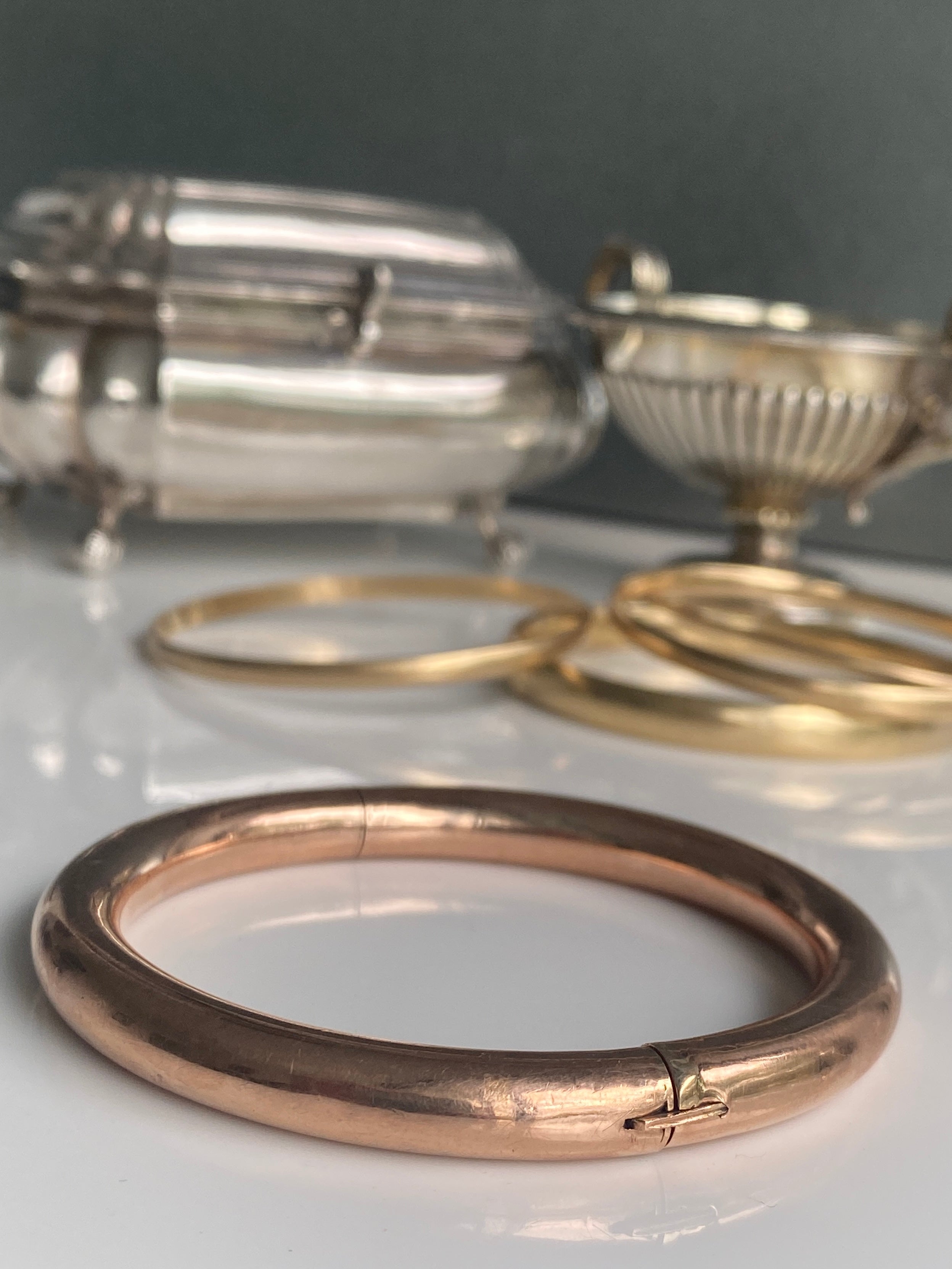 Antique Australian 9ct Gold Wax Filled Hoop Bangle