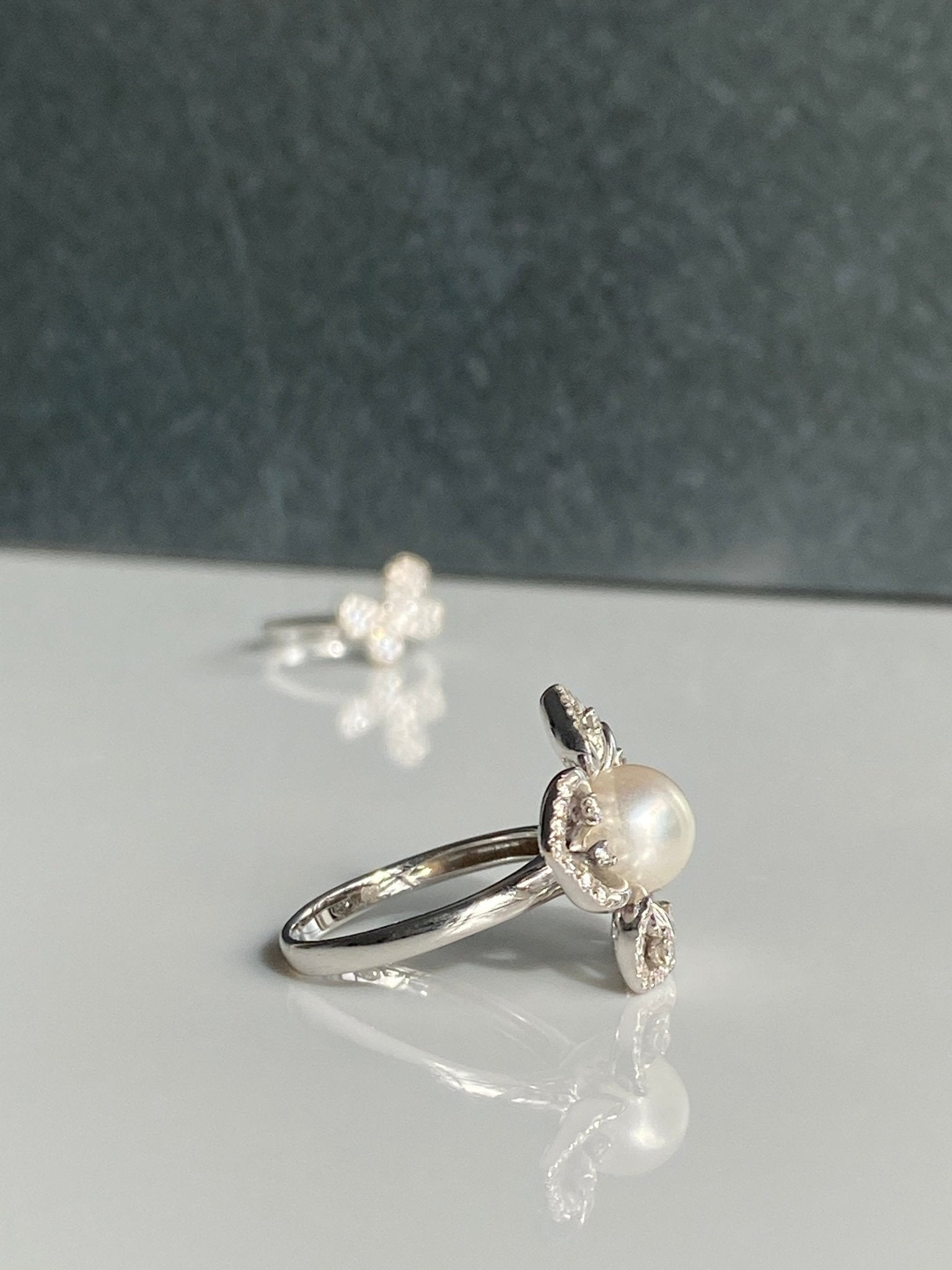 18ct Pearl & Diamond Flower Ring