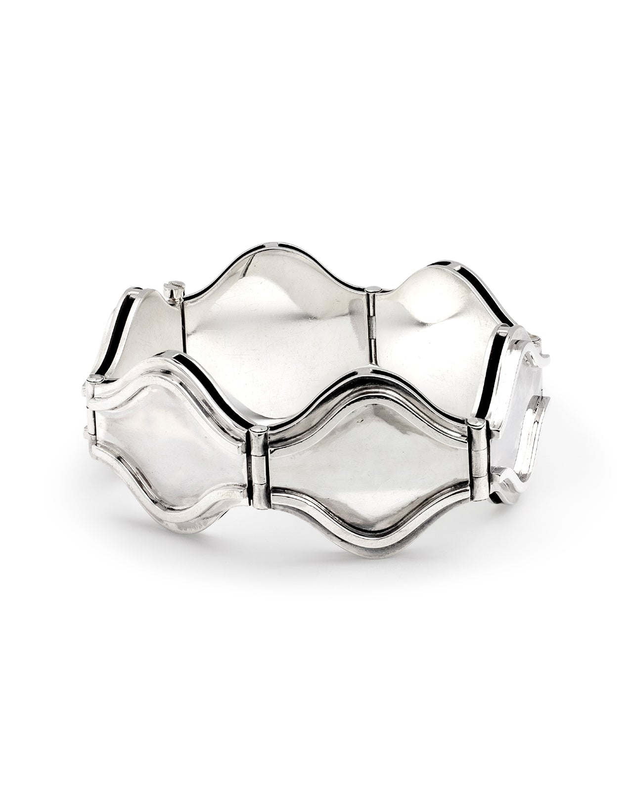 Graeme Lennox, Mid-Century Silver Bracelet. A sculptural sterling silver bracelet by Melbourne silversmith Graeme Lennox,