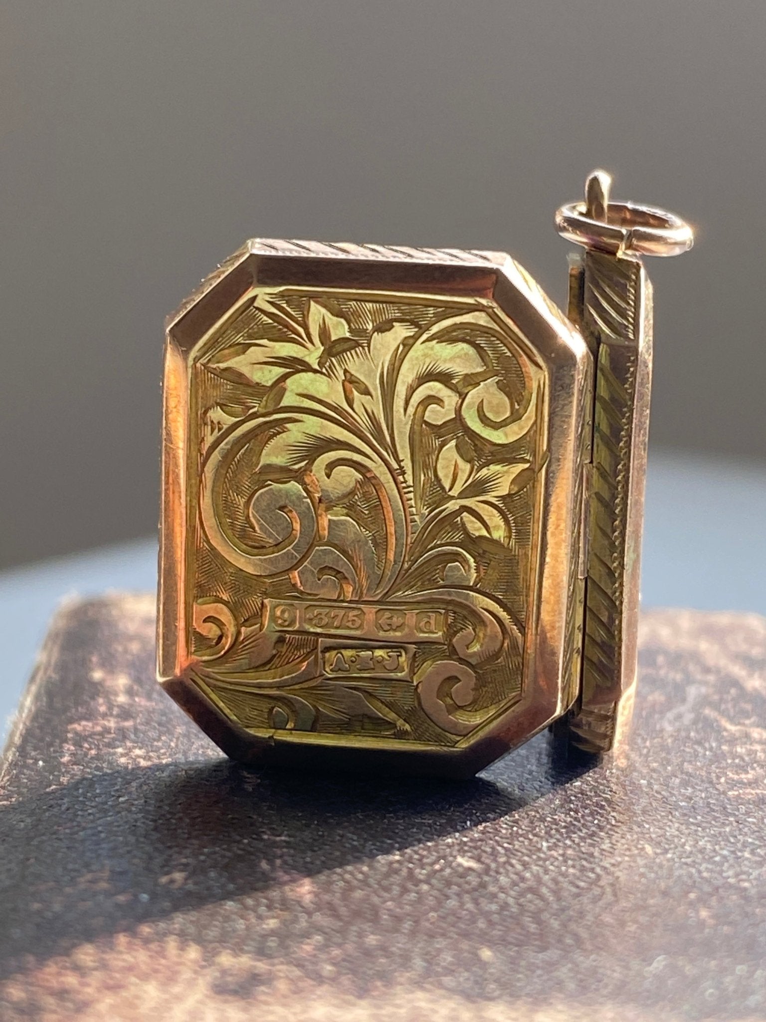 Antique Victorian Gold Locket