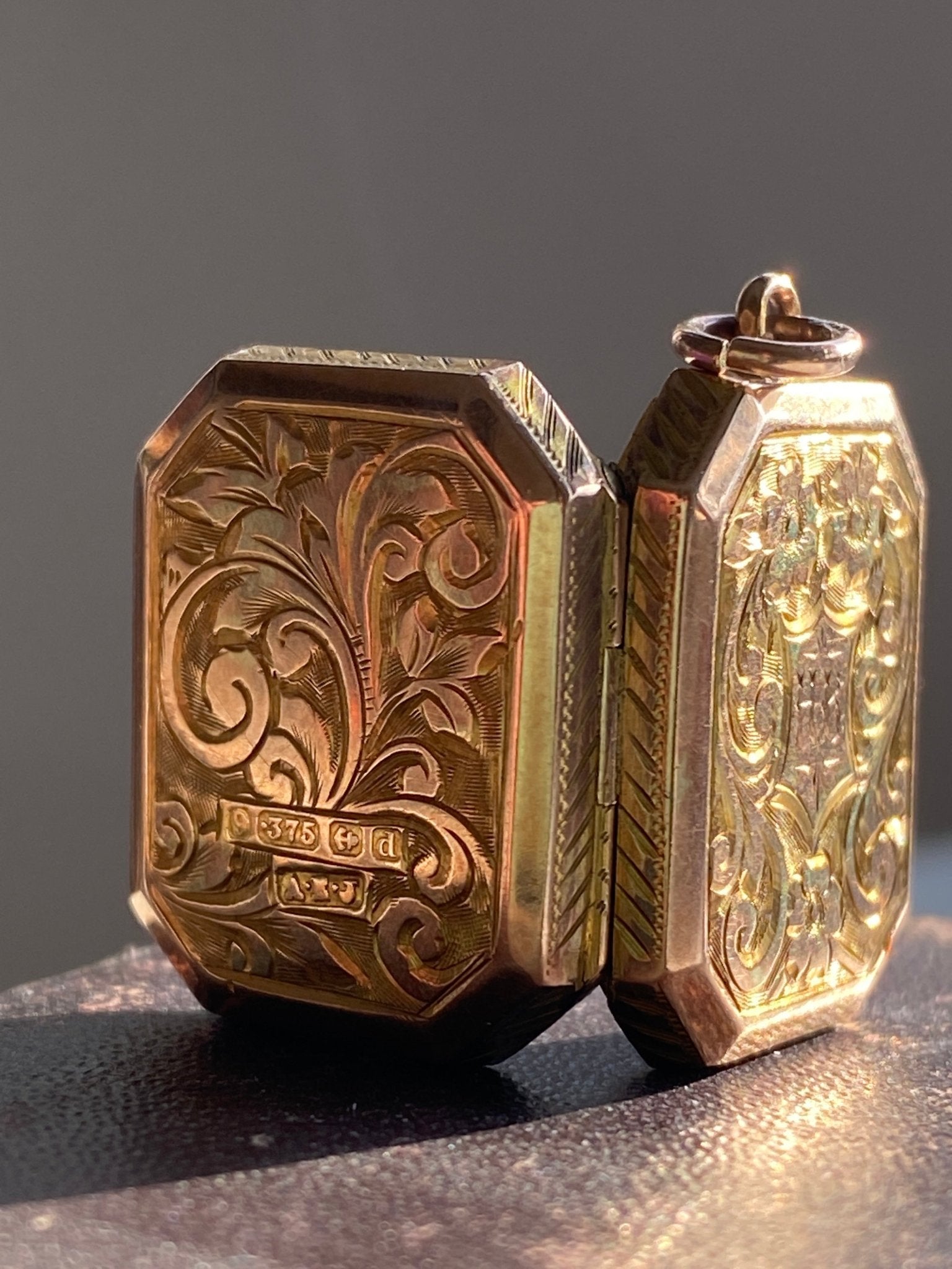 Antique Victorian Gold Locket