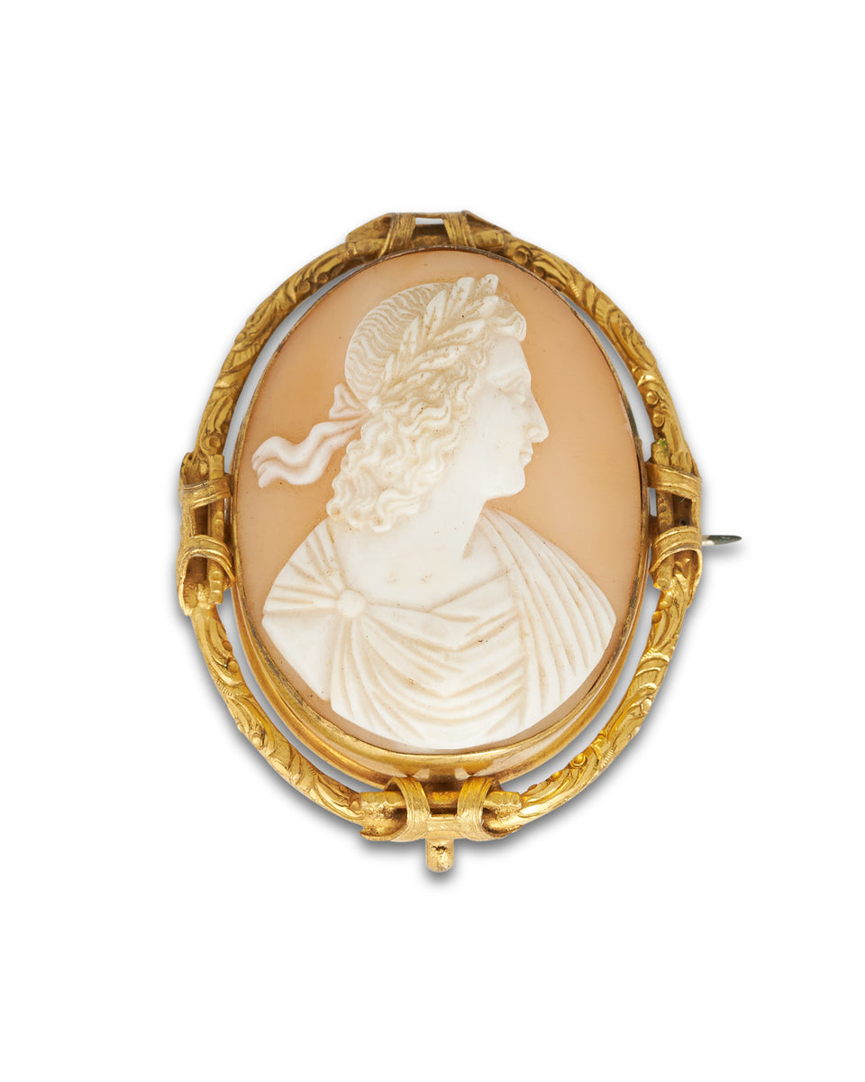 Antique Victorian Gold Men & Lady Cameo Brooch