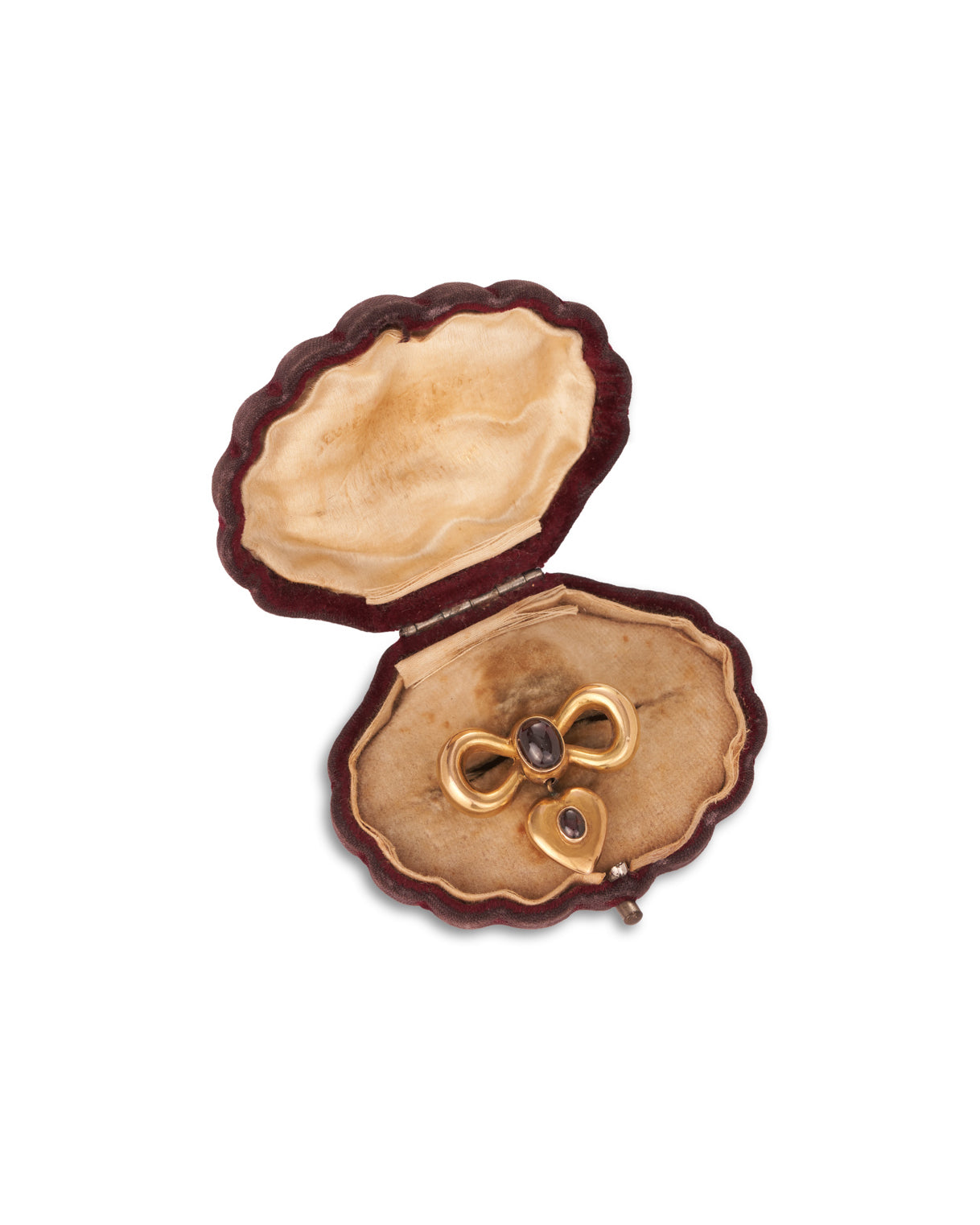Antique 9ct yellow gold Victorian Garnet Brooch