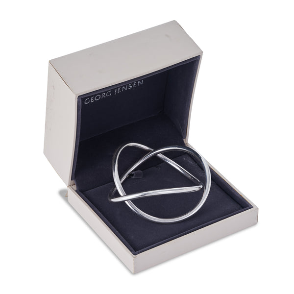 Vintage Silver 'Alliance' or 'Swing' Bangle, Georg Jensen. Pattern number 12396/2. Designed by Allan Scharff for Georg Jensen.