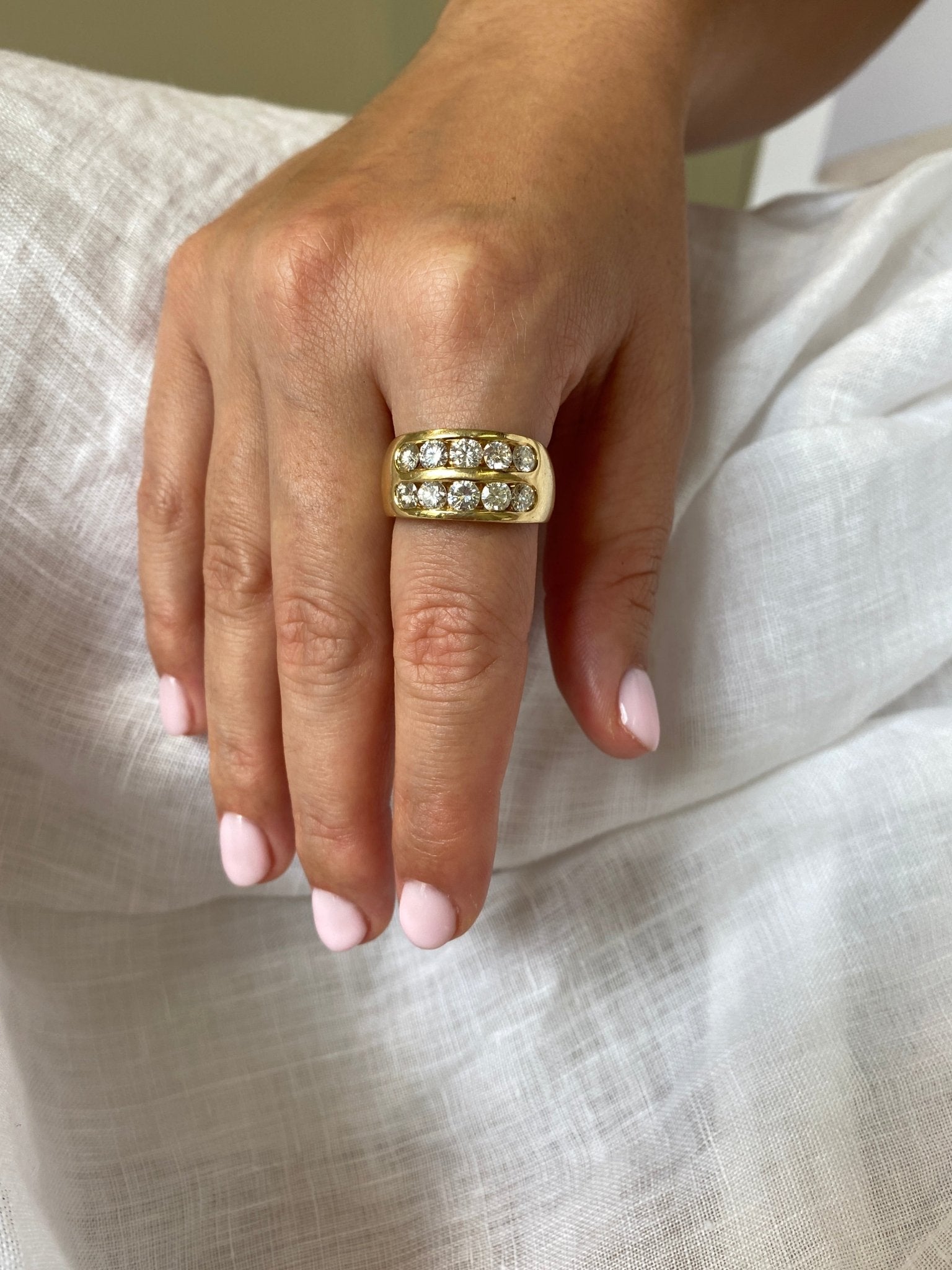 18ct yellow gold Vintage Diamond Band Ring 