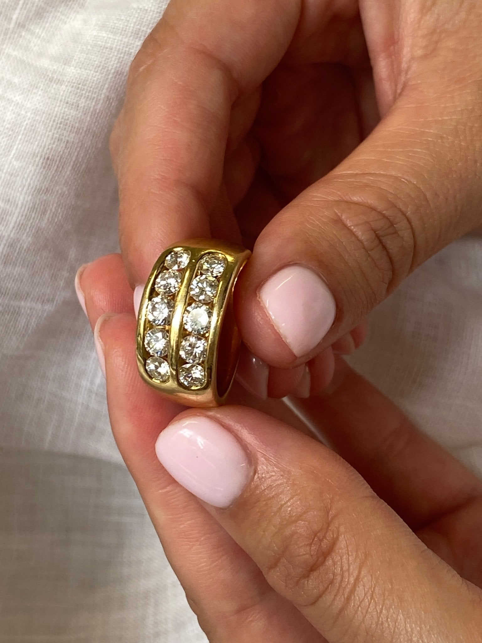 18ct yellow gold Vintage Diamond Band Ring