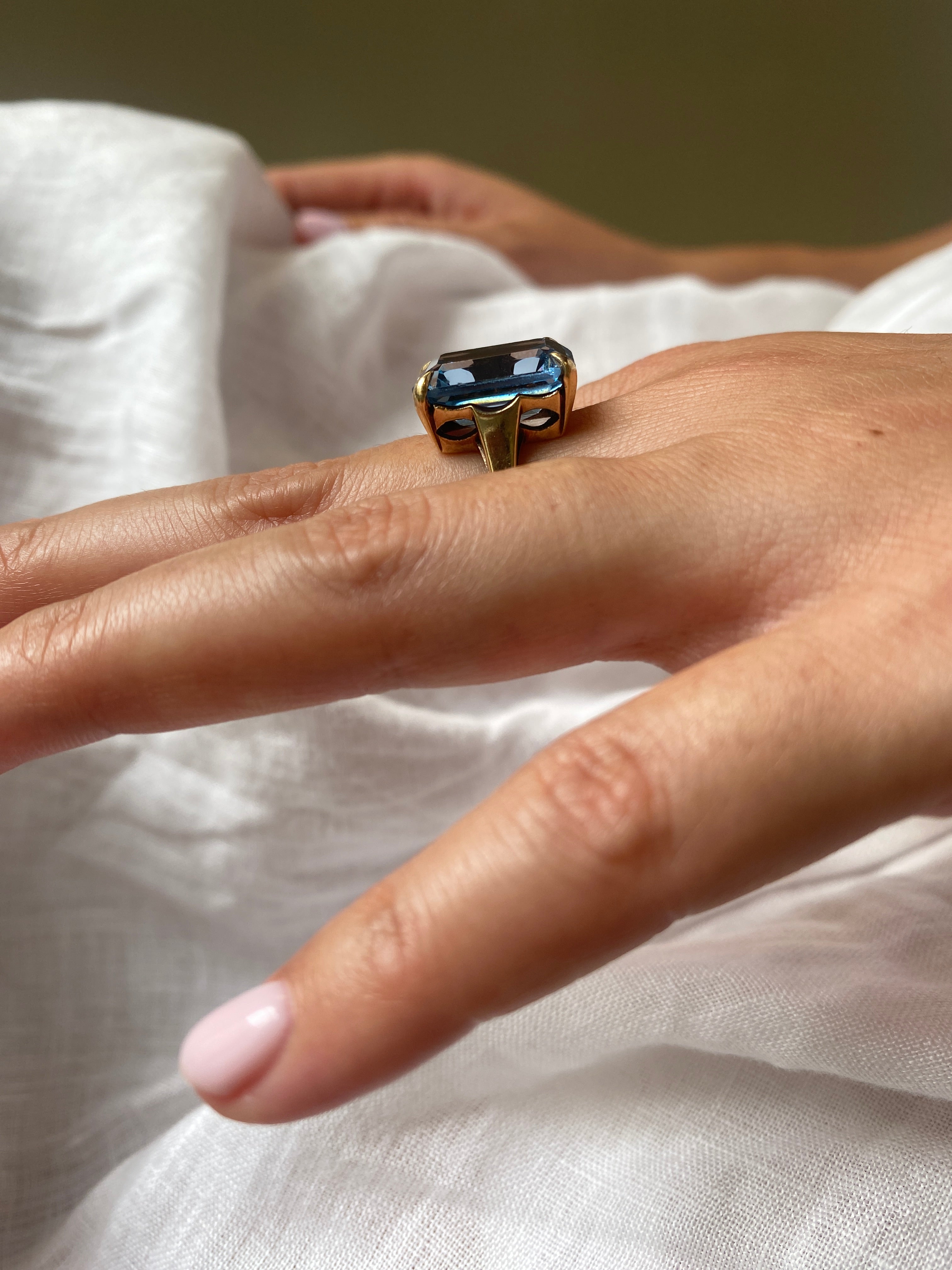 9ct Spinel Cocktail Ring, 1960s