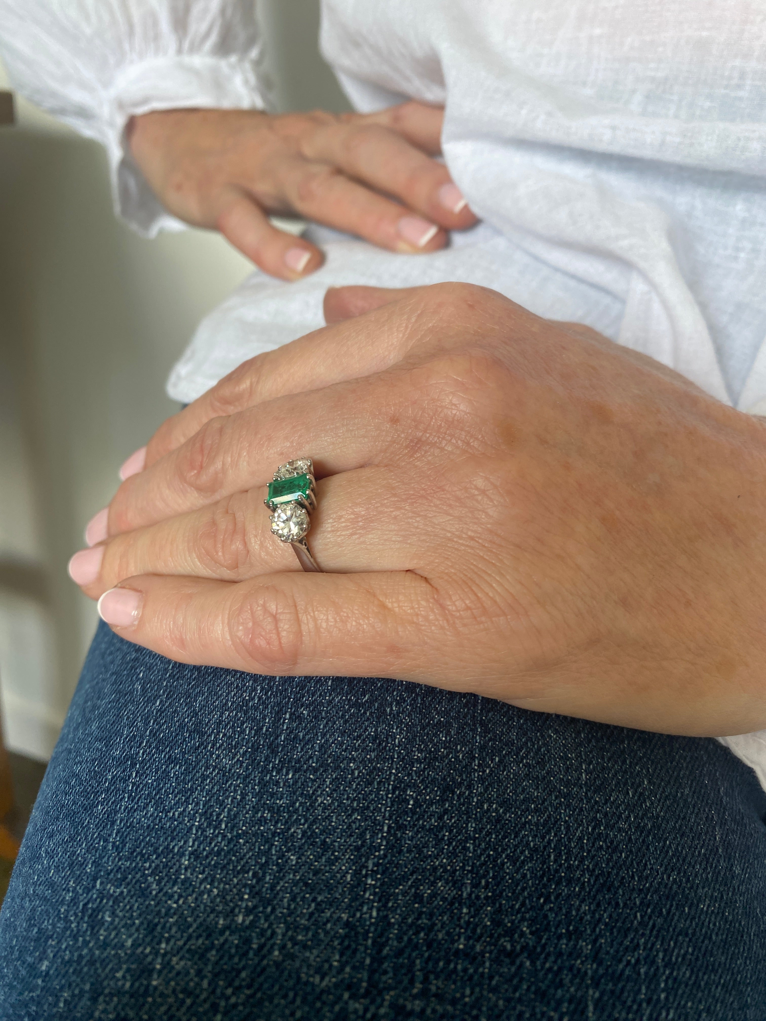 Fine Emerald & Diamond Ring