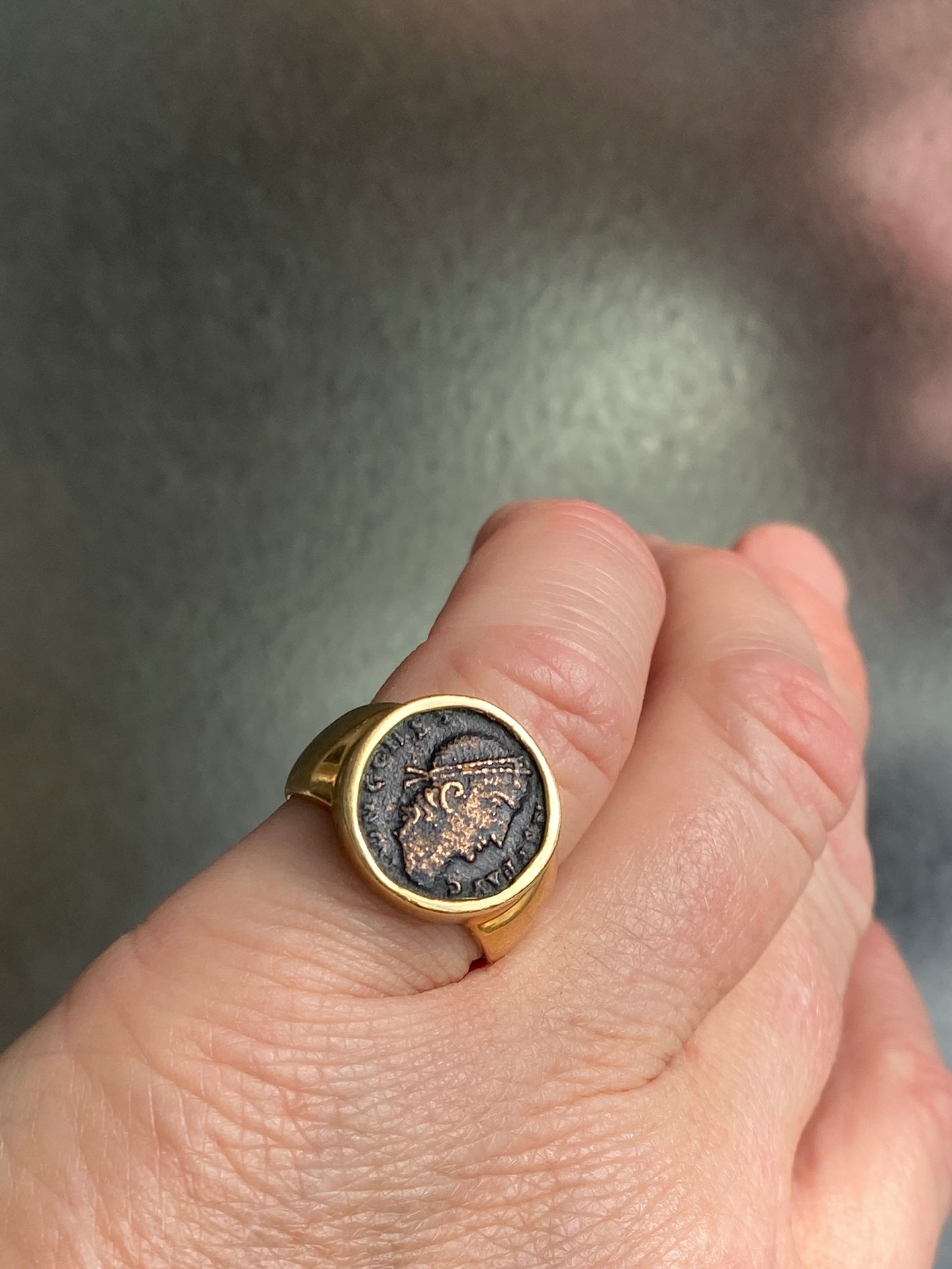 Italian Gold Coin Ring, Il Gioiello