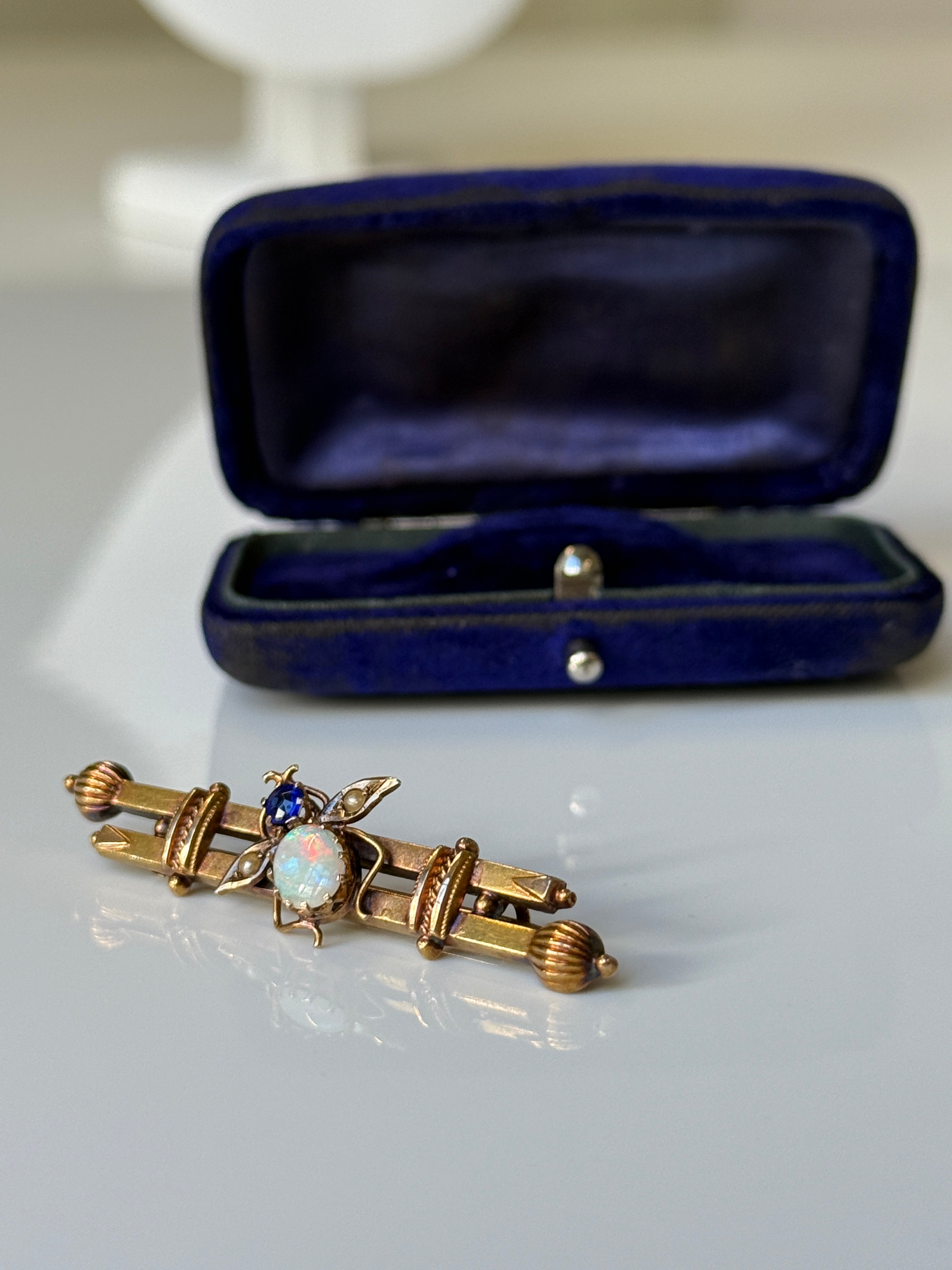 Antique_15ct_Australian_Opal_Garnet_and_Pearl Bee_Brooch_c1900