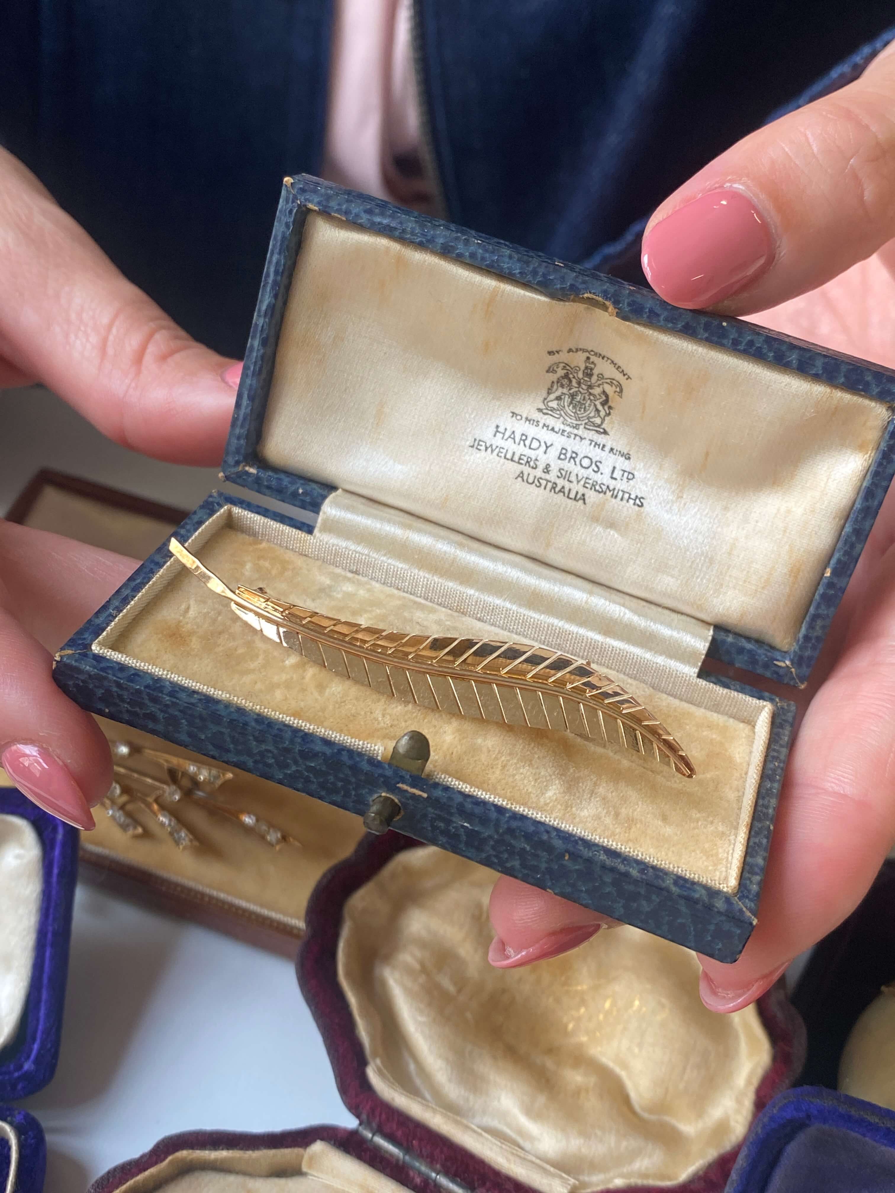 Vintage Italian Gold Feather Brooch in 18ct  yellow gold