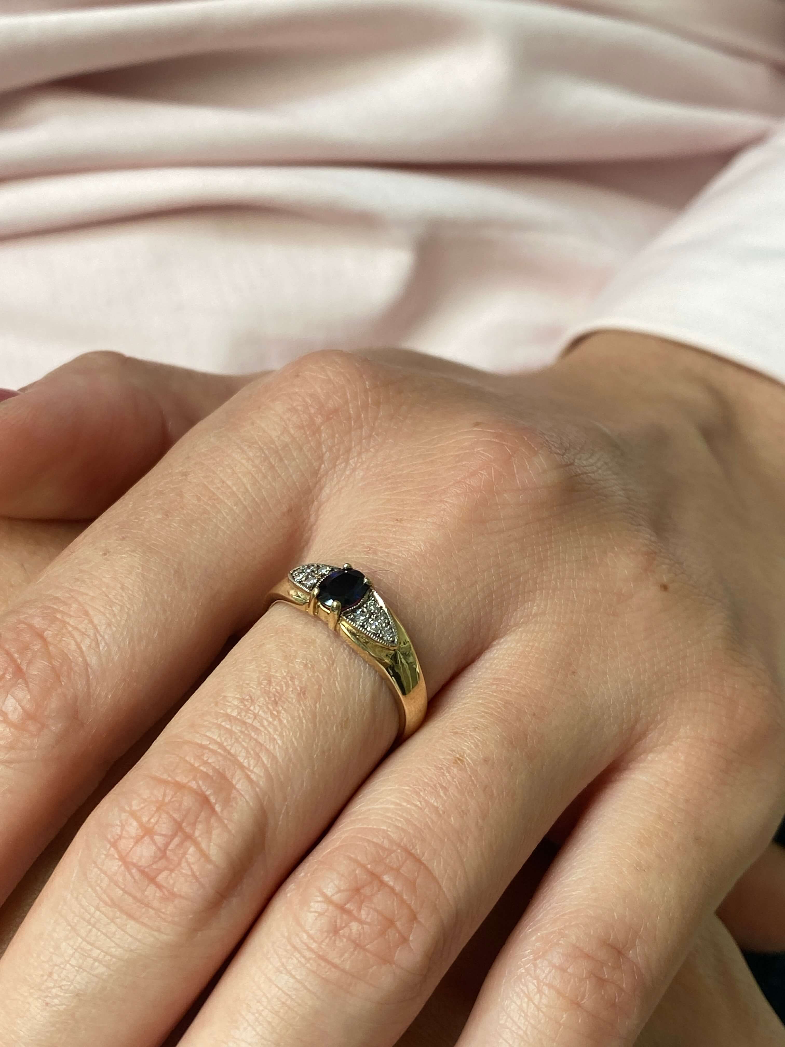 Modern 9ct yellow and white gold Sapphire & Diamond Band Ring