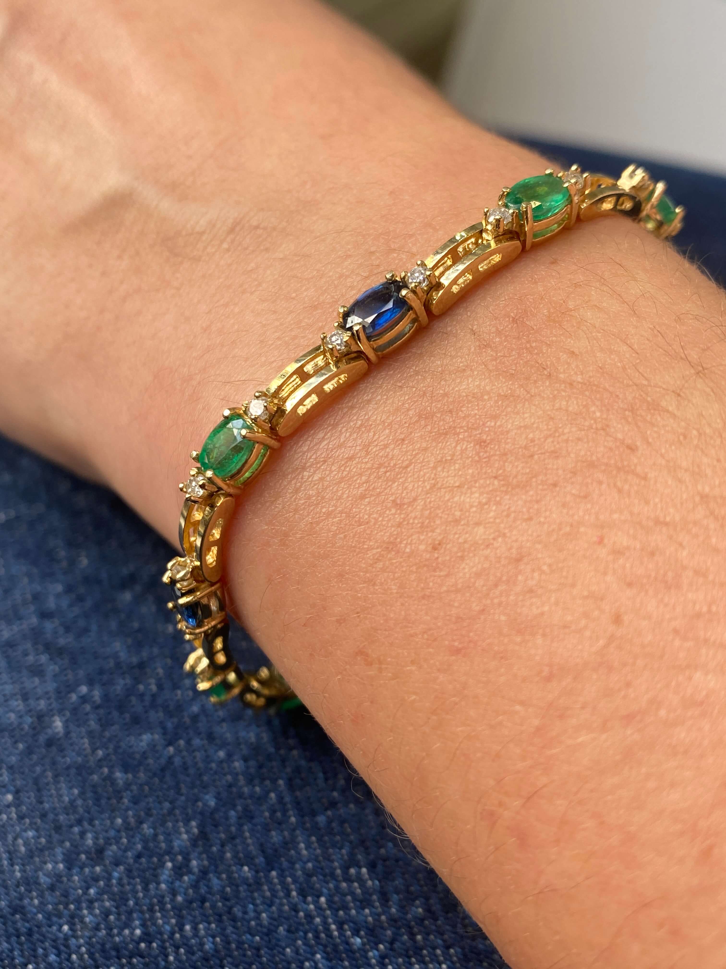 14ct yellow gold Emerald, Sapphire & Diamond Bracelet