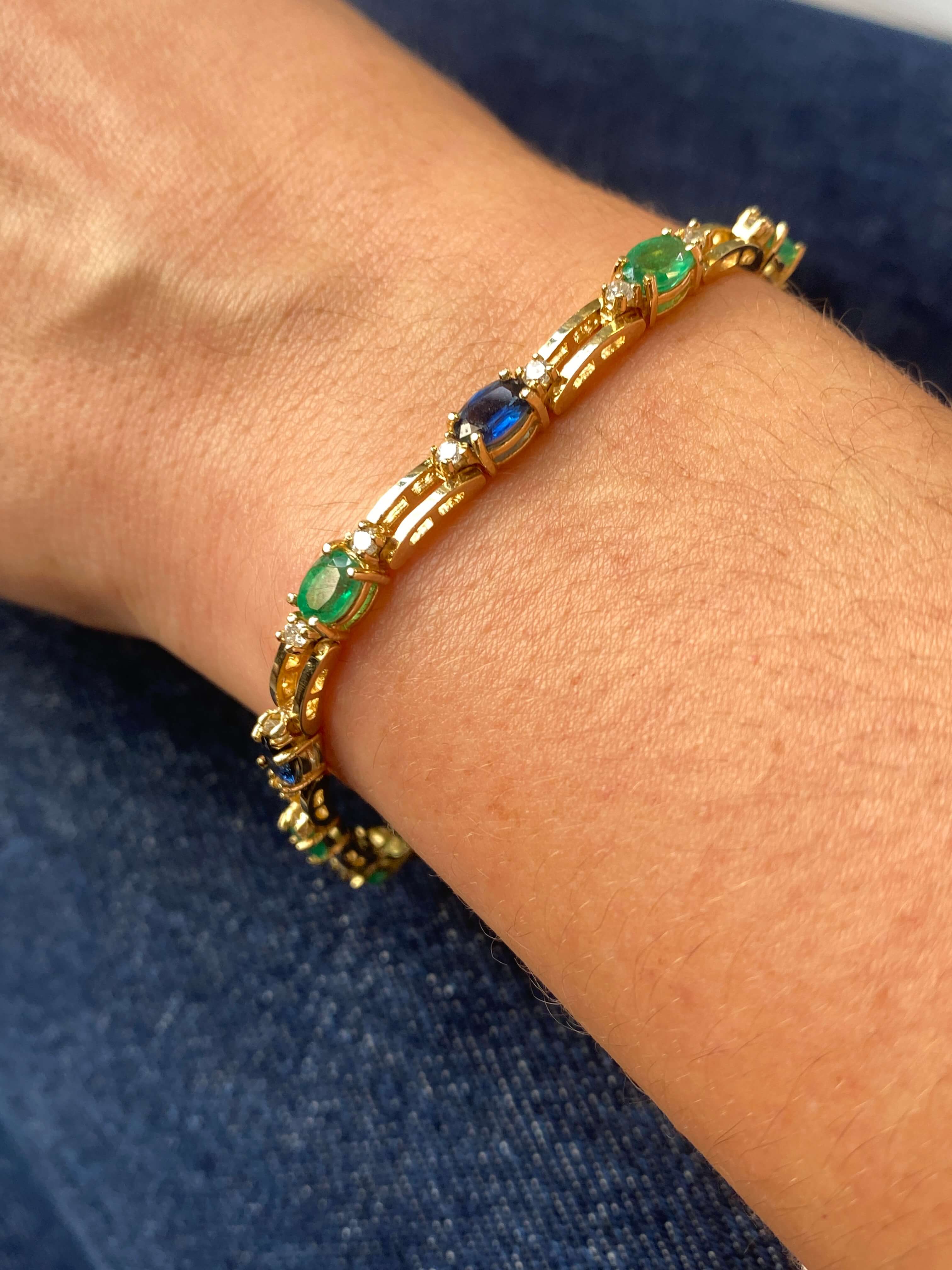 14ct yellow gold Emerald, Sapphire & Diamond Bracelet