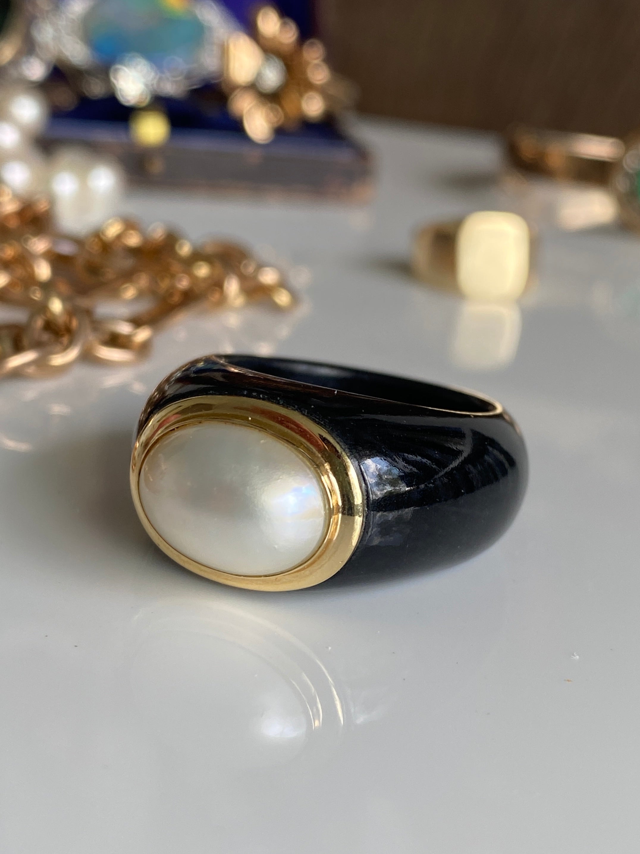 Mabe Pearl & Onyx Ring