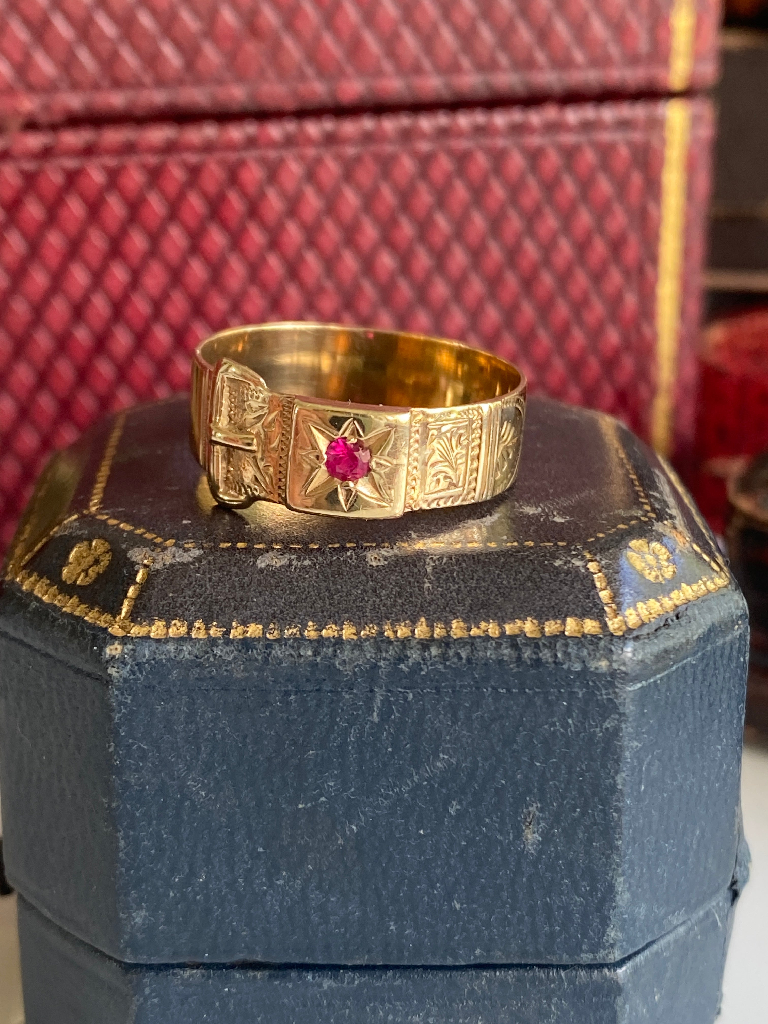 Antique Gold Belt Ring