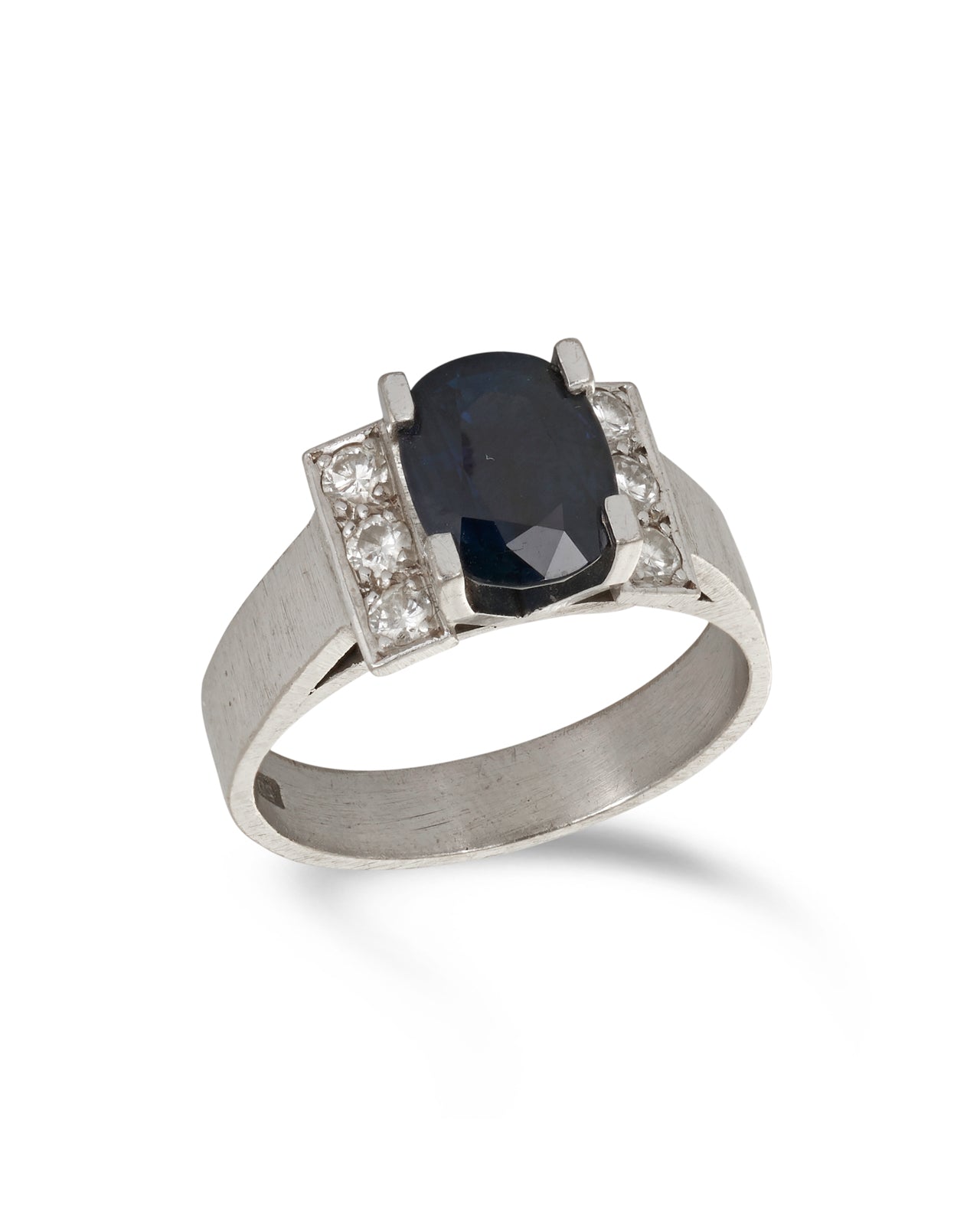 Vintage Australian Sapphire & Diamond Ring