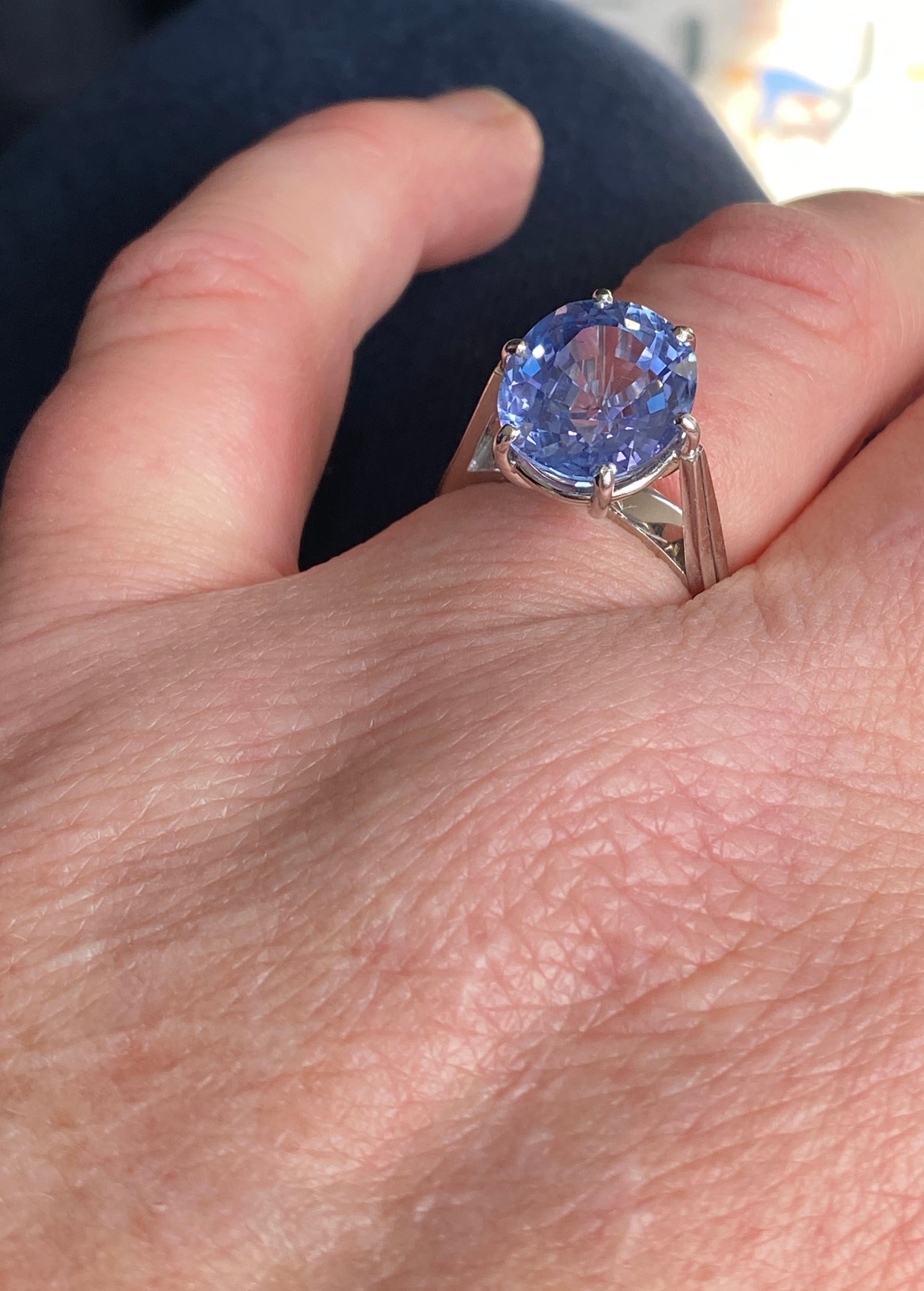 Fine Ceylon Sapphire Ring