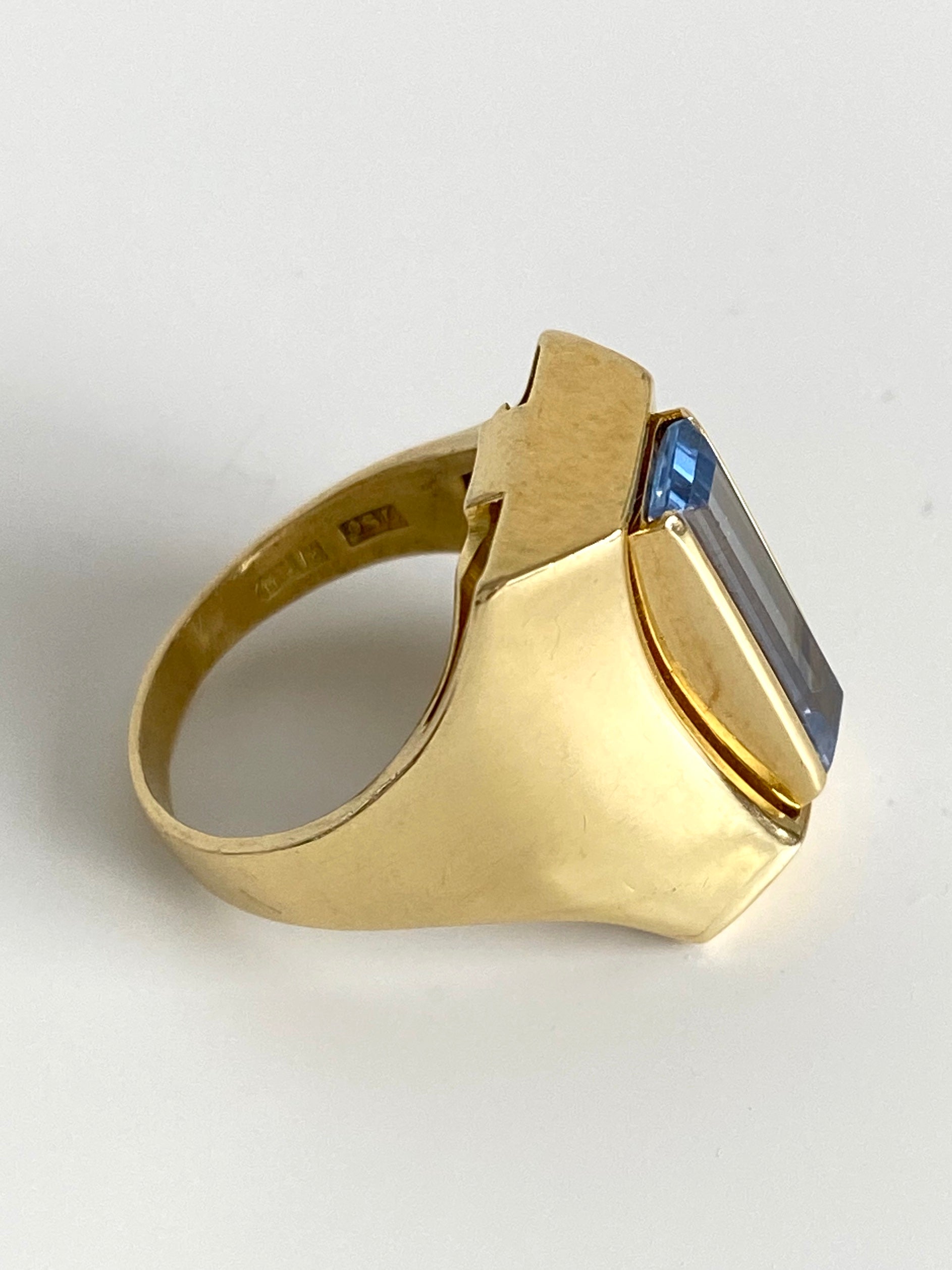 Vintage Blue Spinel Cocktail Ring, circa 1960's